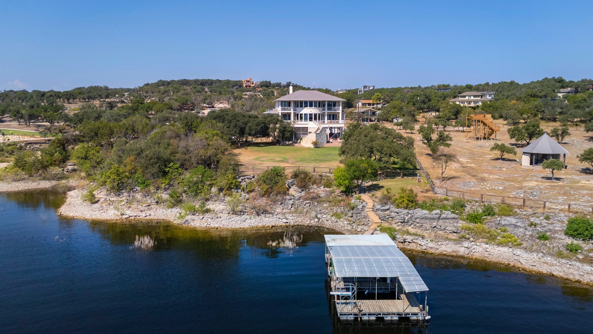 main property photo 38