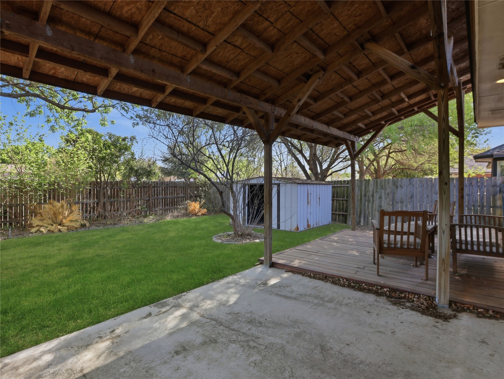 main property photo 19