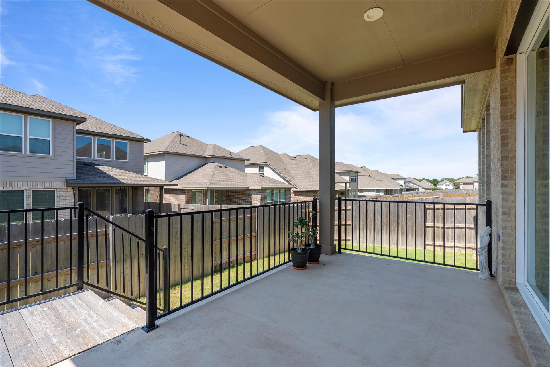 main property photo 26