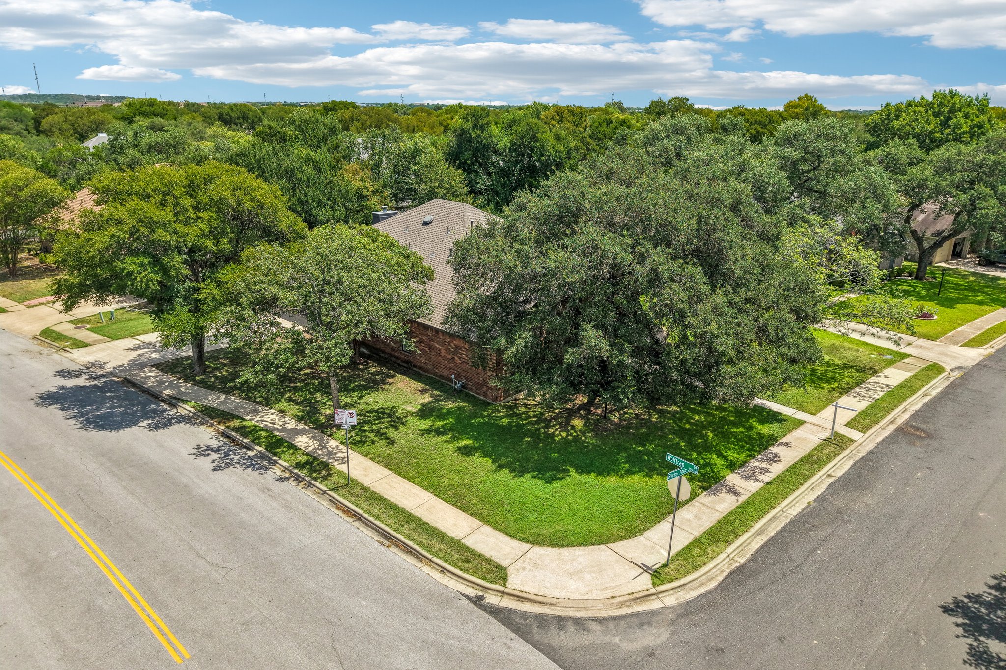 main property photo 30