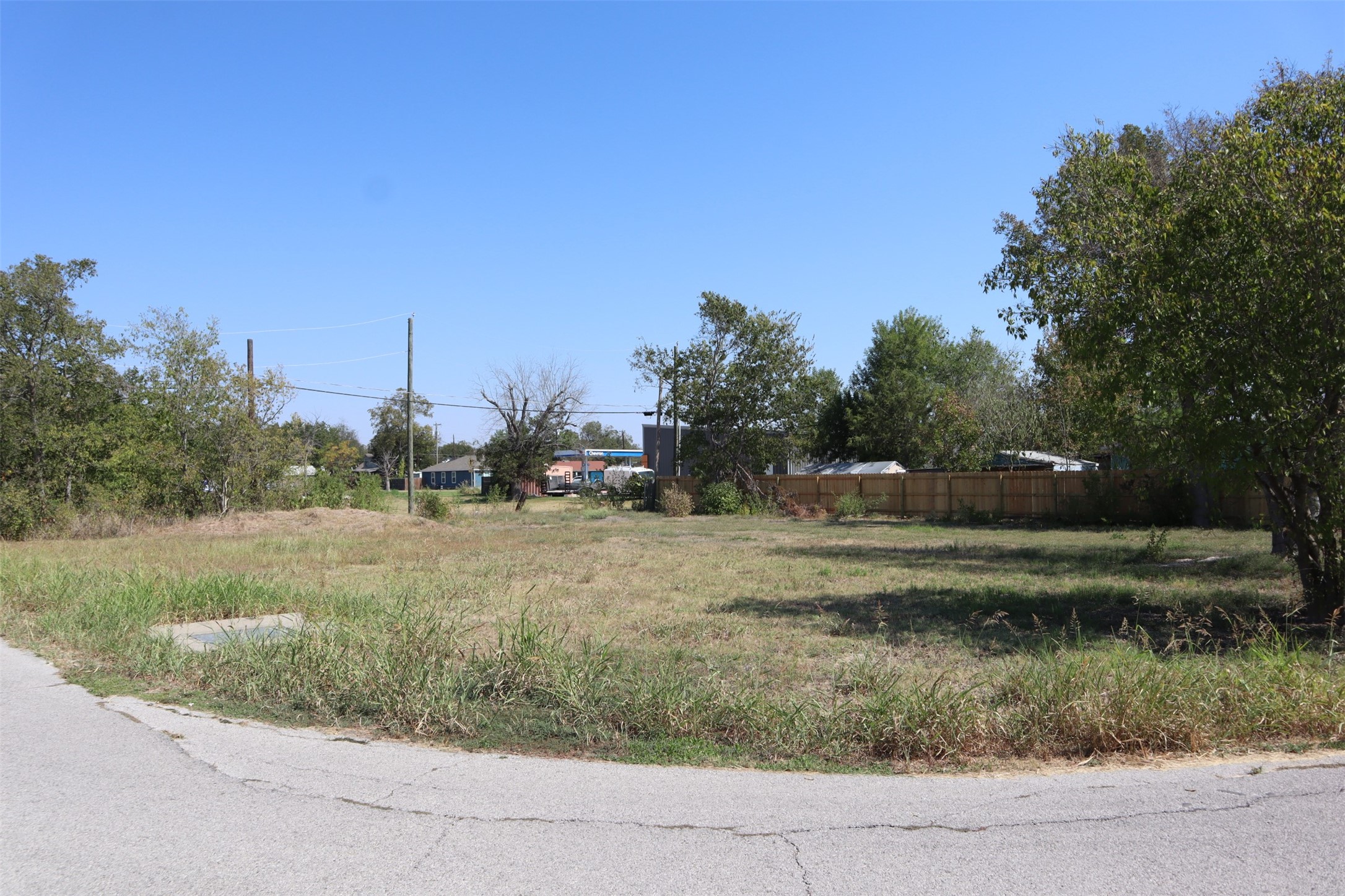 main property photo 16