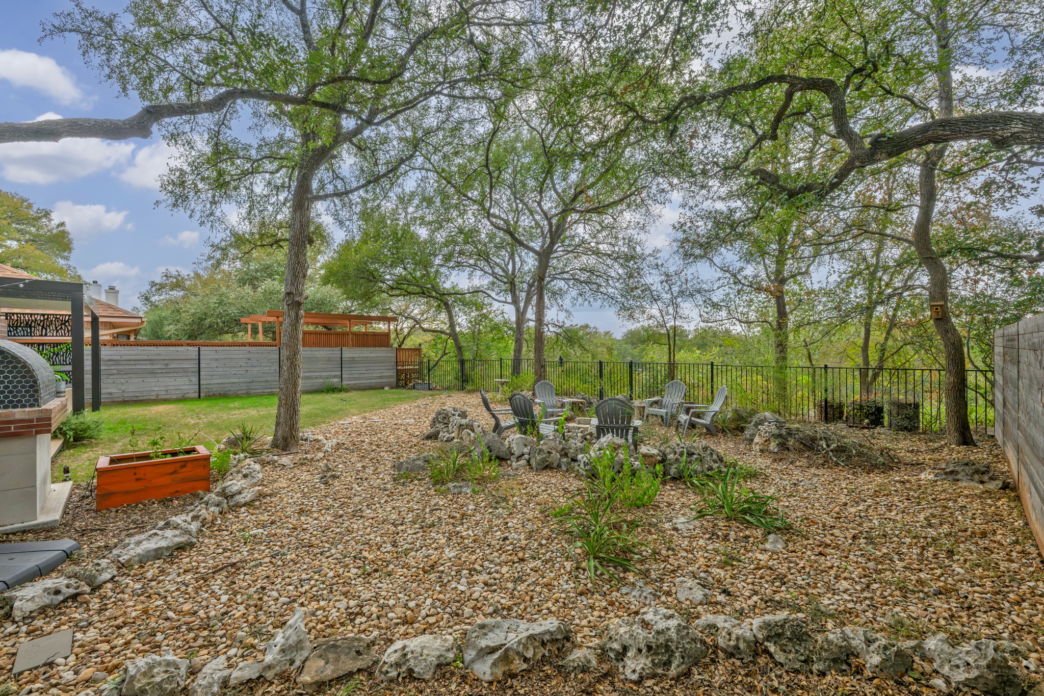 main property photo 32
