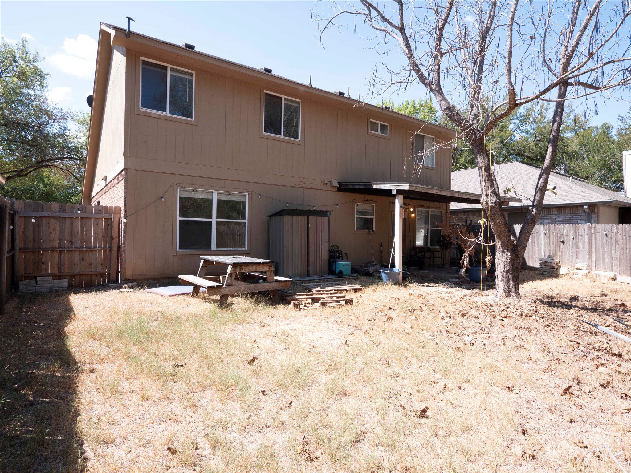 main property photo 16