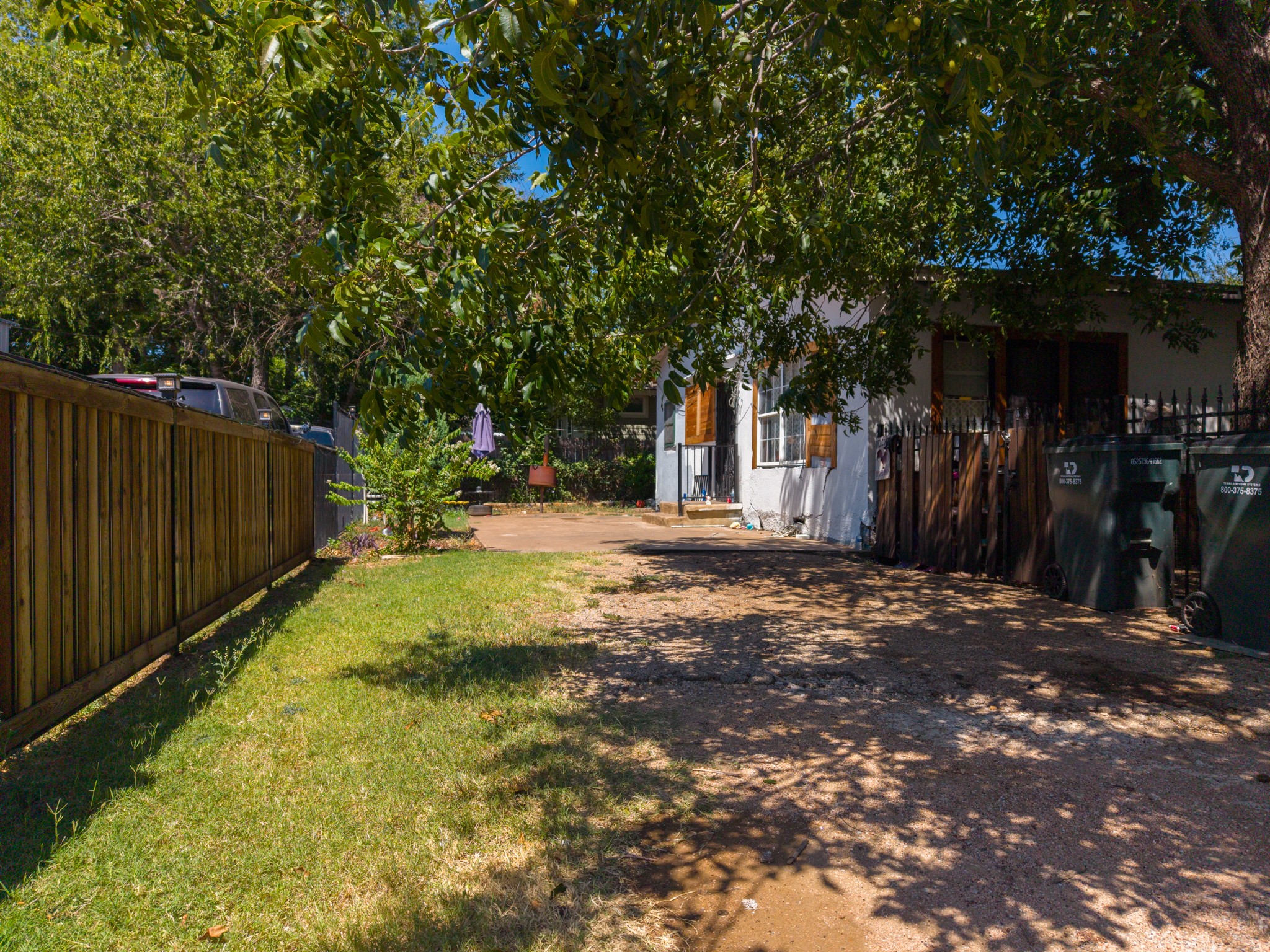 main property photo 6
