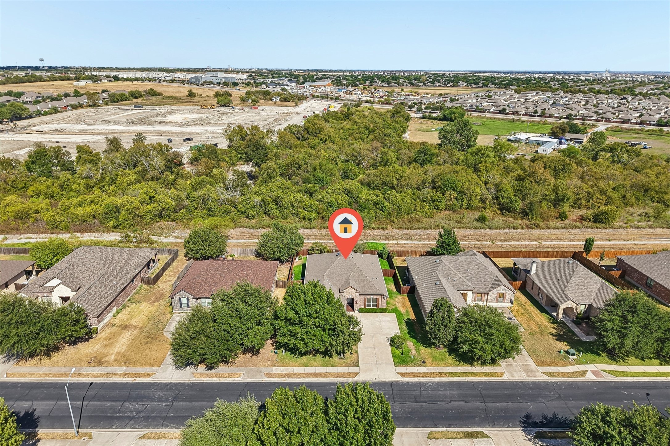 main property photo 18