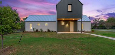 image of property with 4 Bed | 4 Bath | 2,800 Sqft