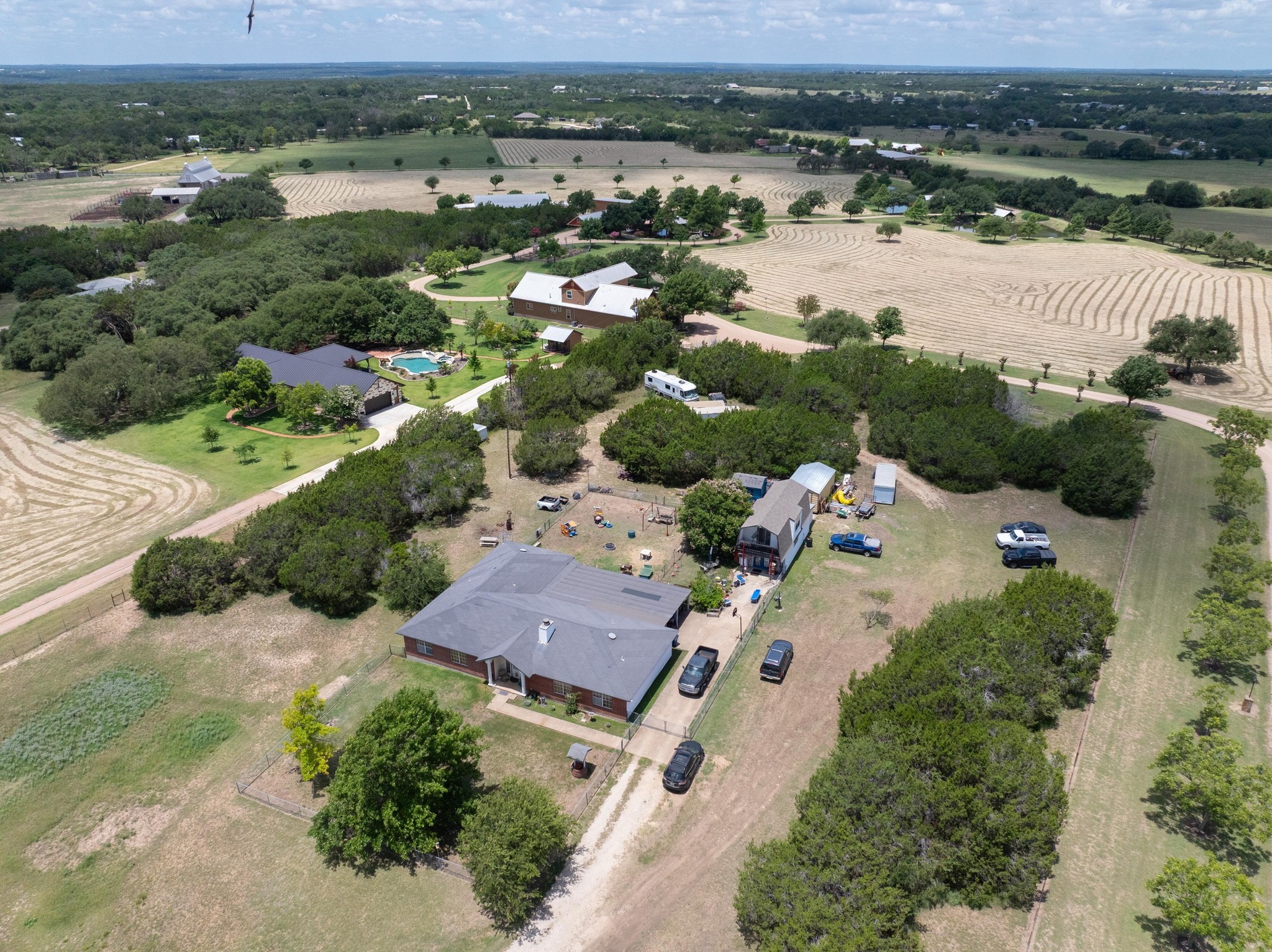 main property photo 7