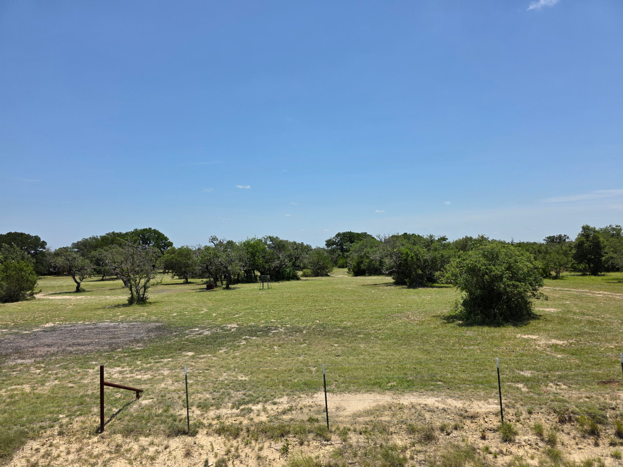 main property photo 8