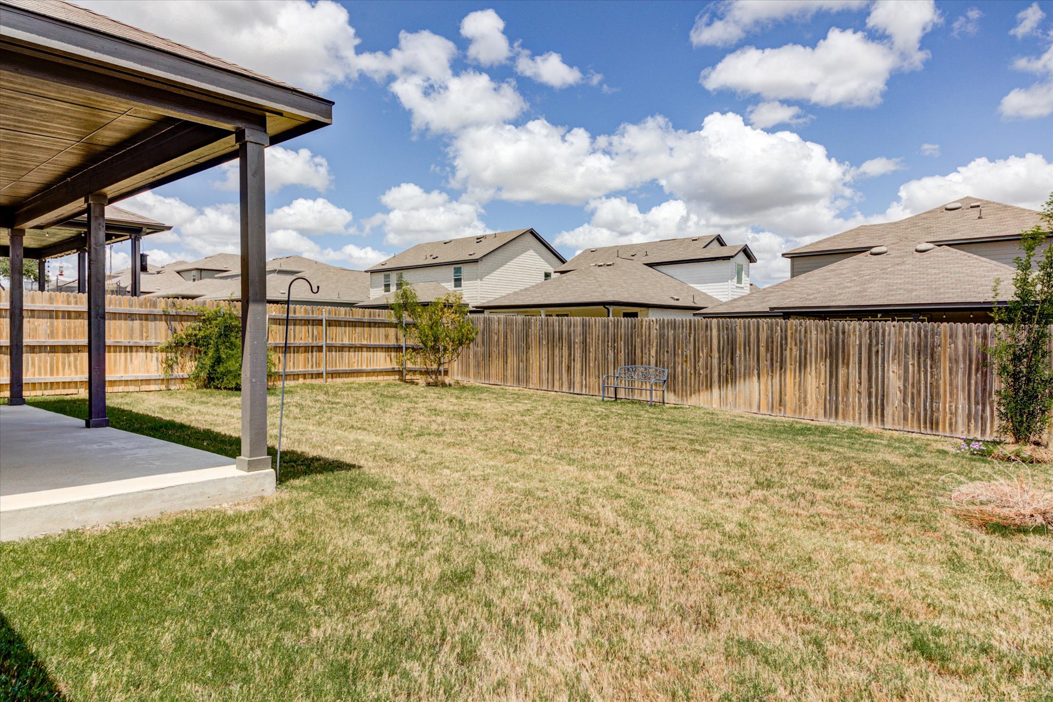 main property photo 27