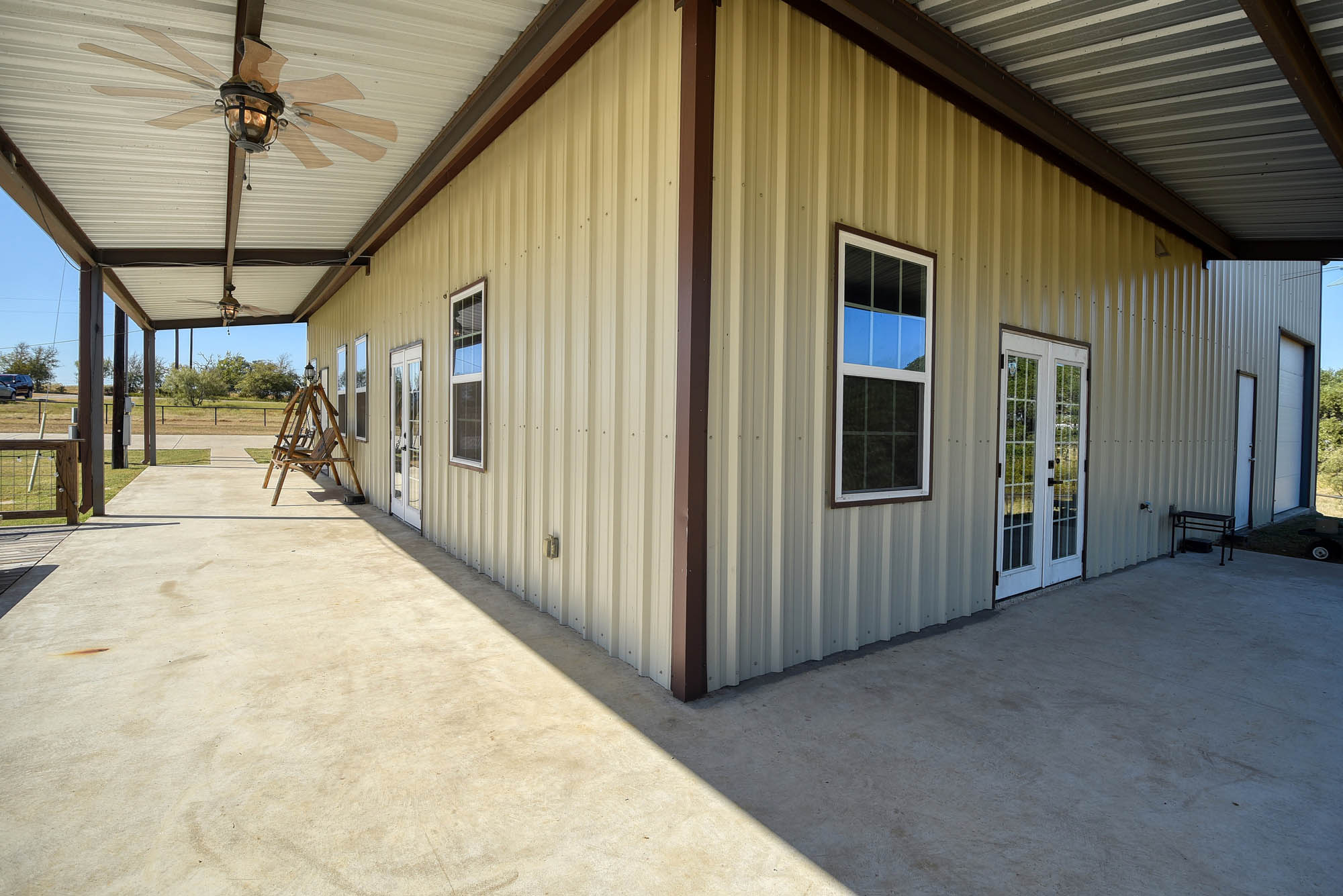 main property photo 21