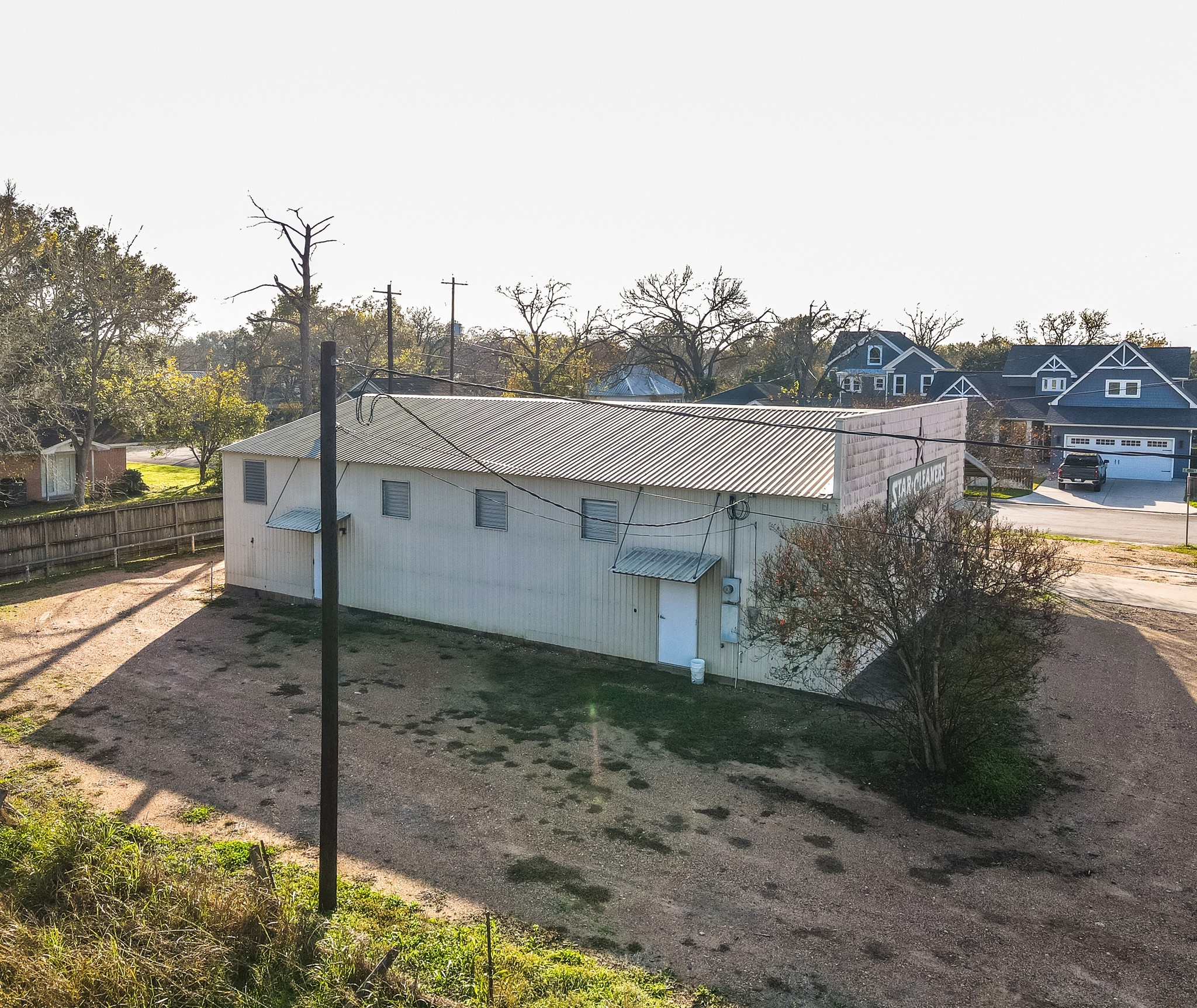 main property photo 29
