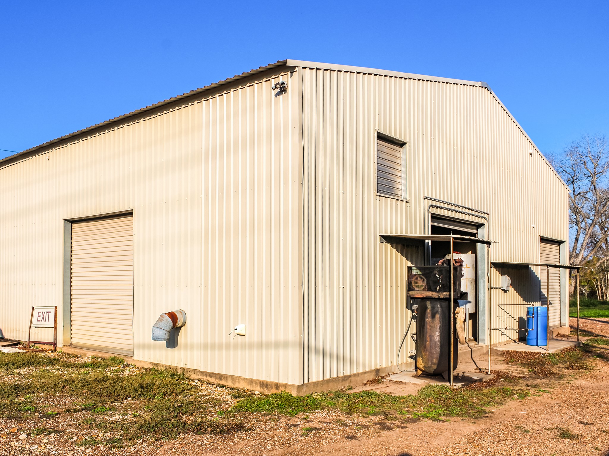 main property photo 6