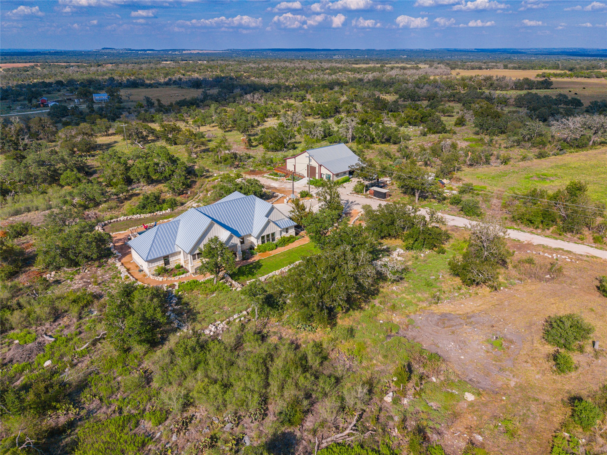 main property photo 36