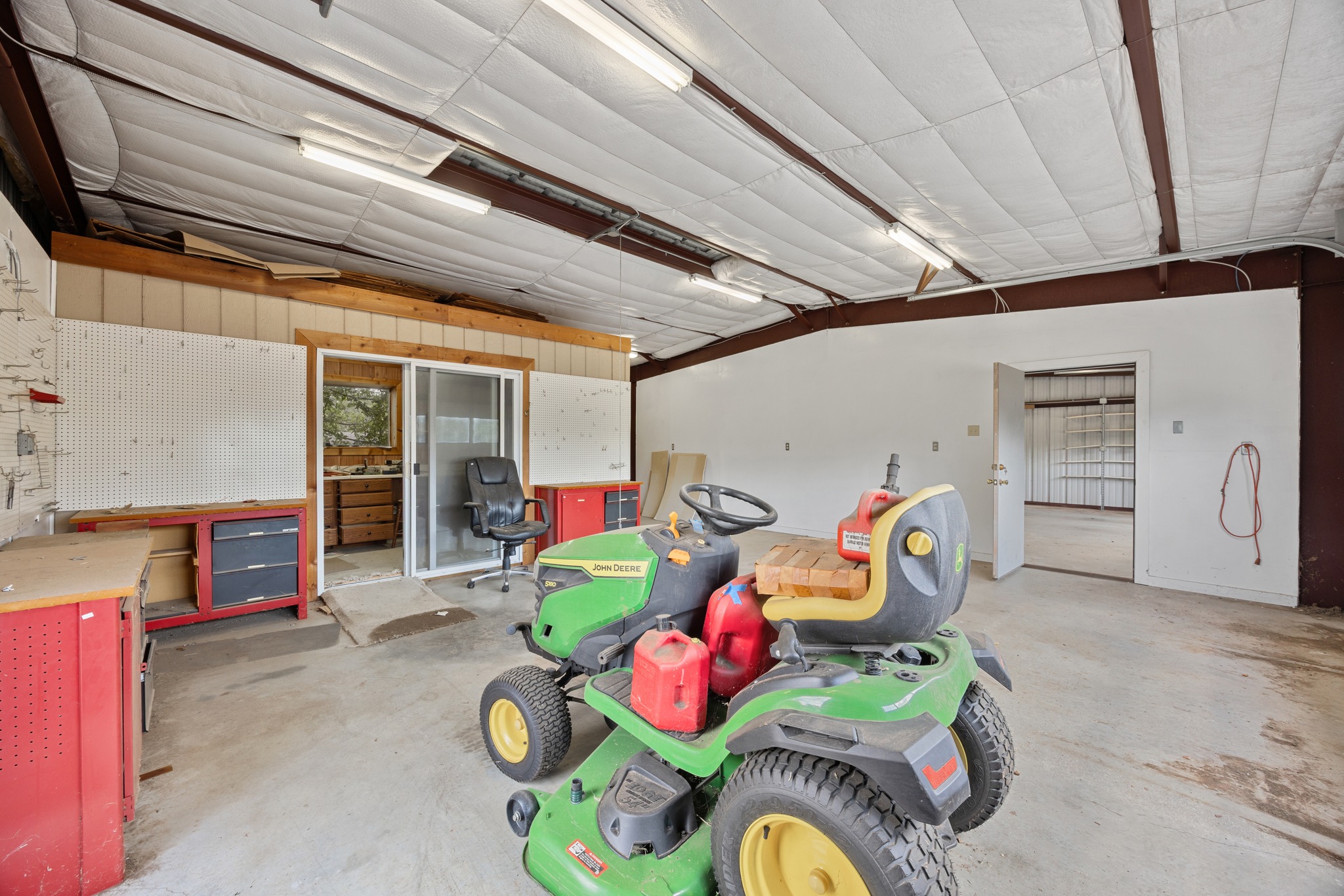 main property photo 21