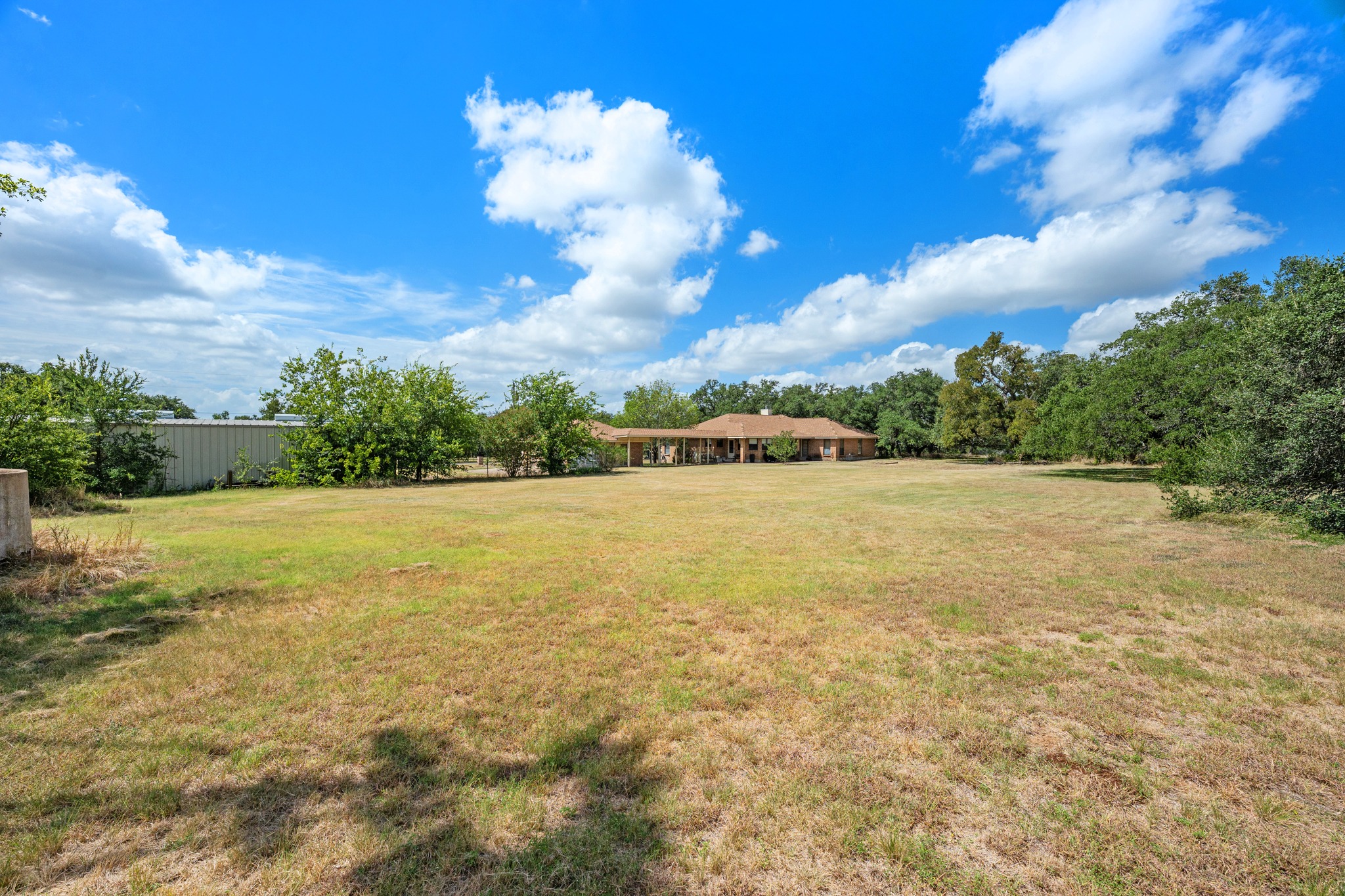 main property photo 33