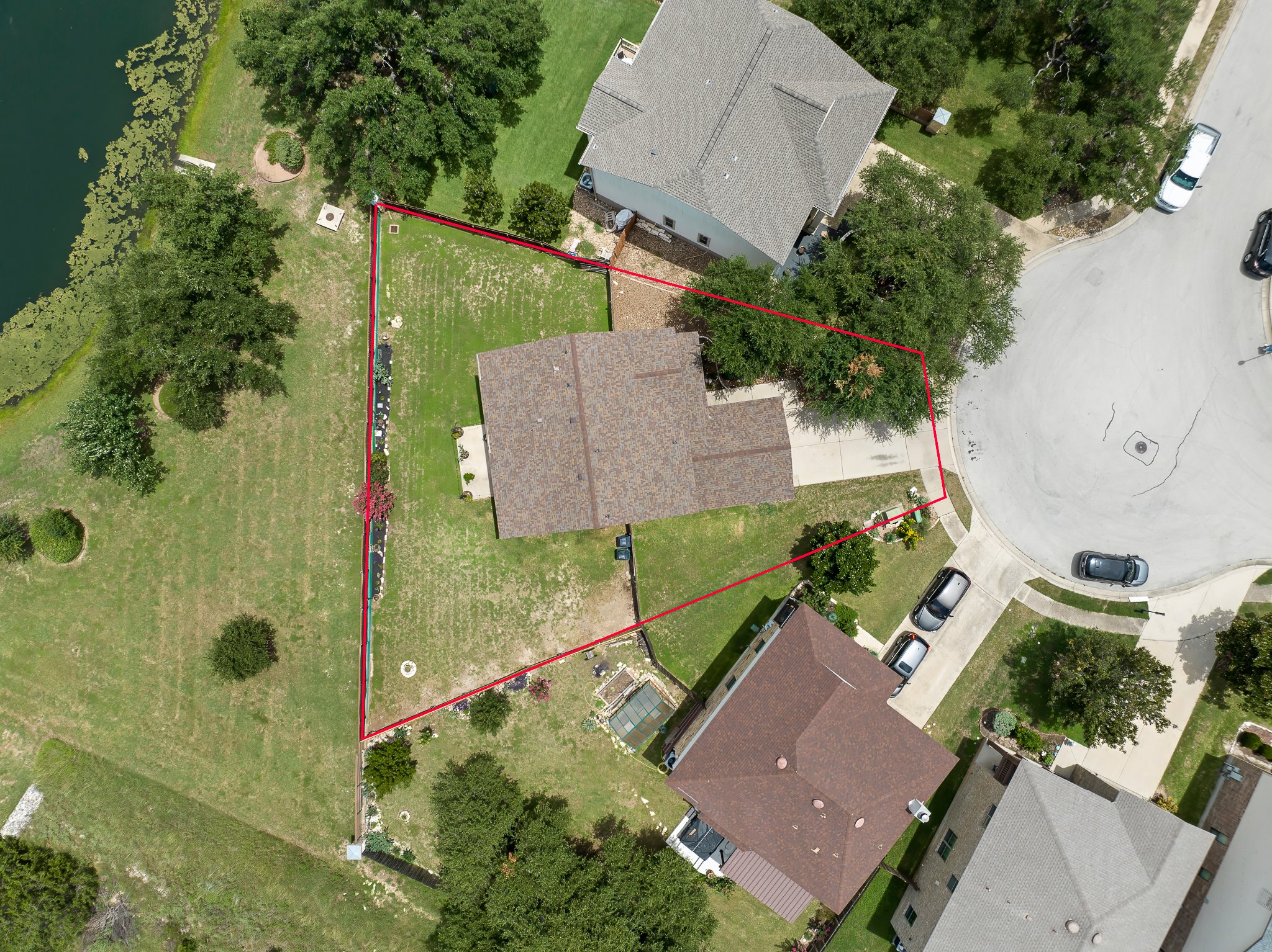main property photo 12
