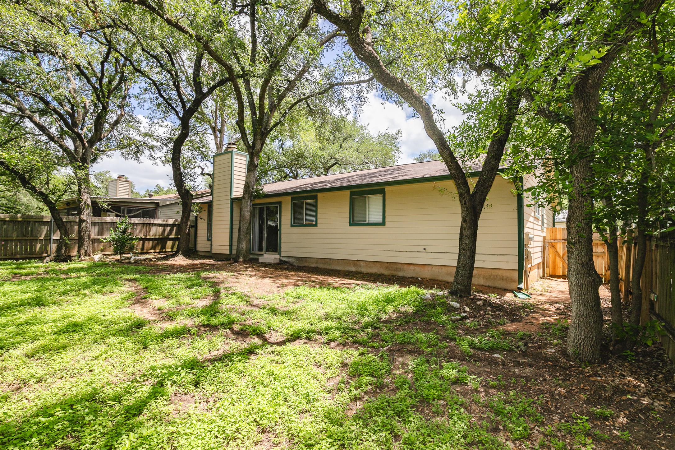 main property photo 20