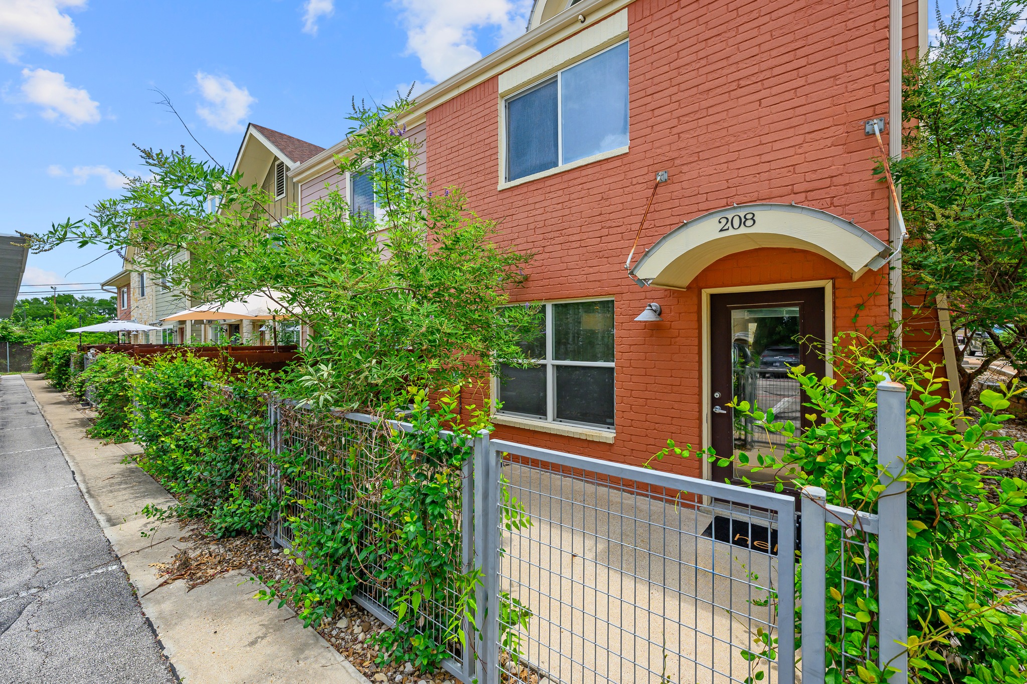 main property photo 18