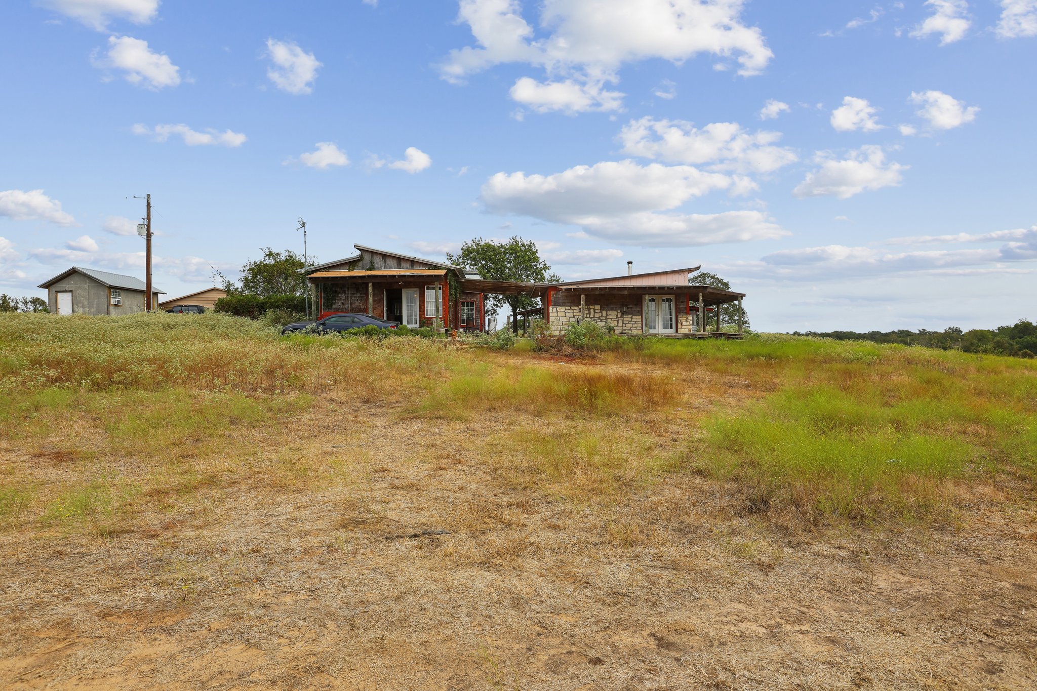 main property photo 4