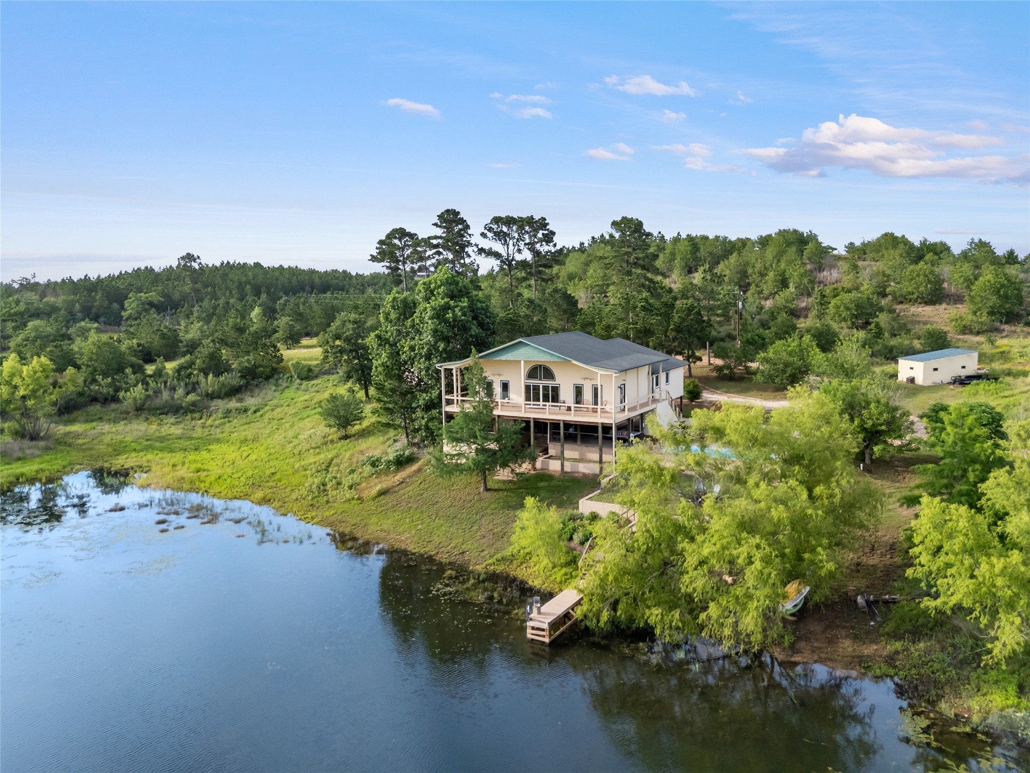 main property photo 7