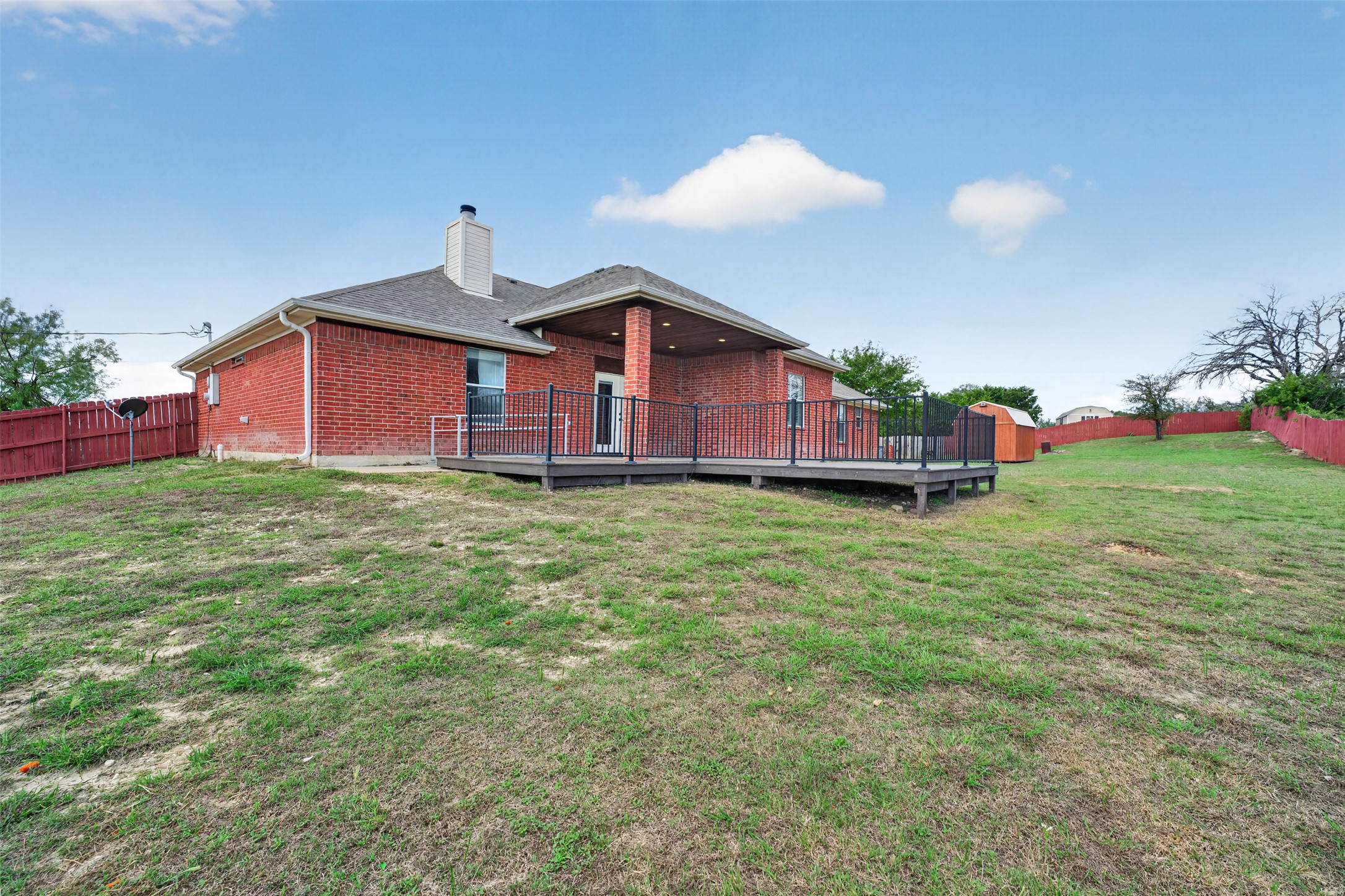 main property photo 33