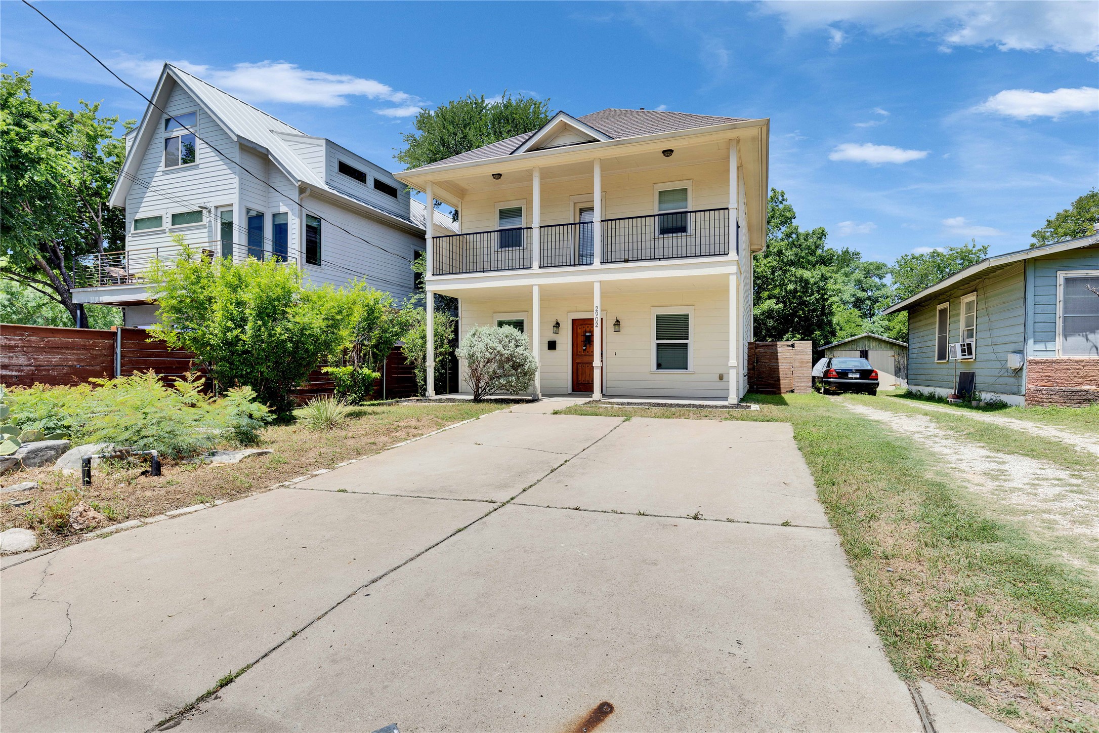 main property photo 32