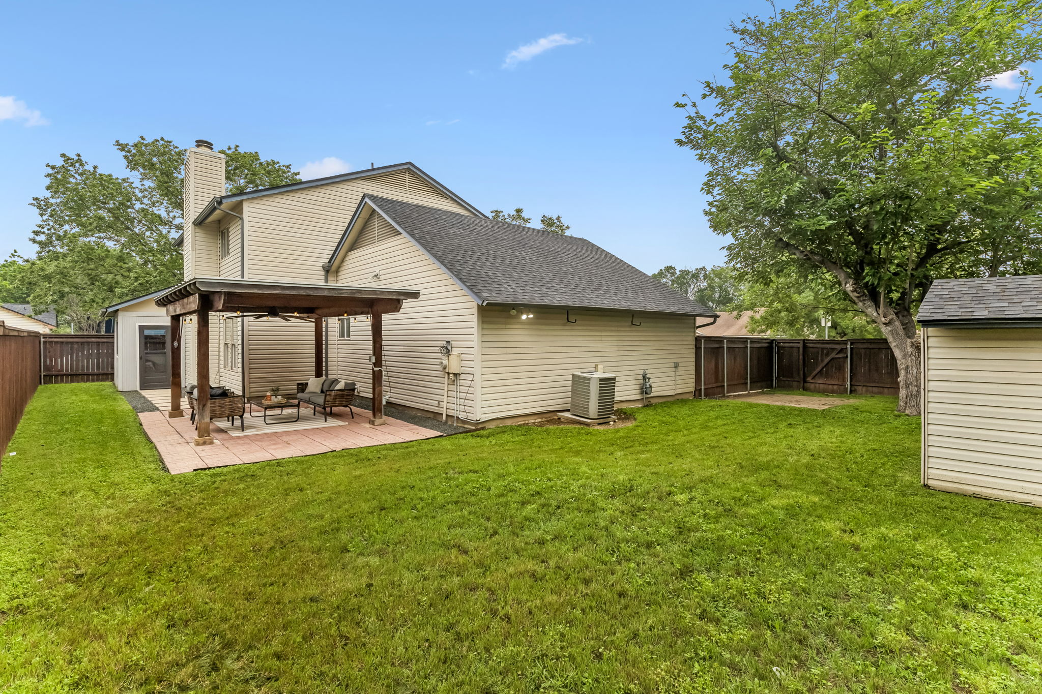 main property photo 31