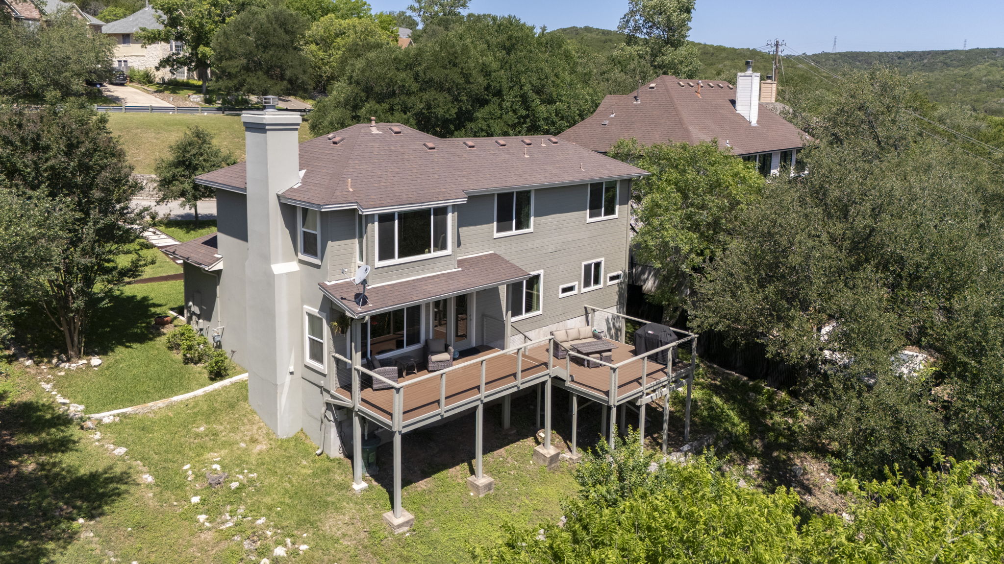 main property photo 36
