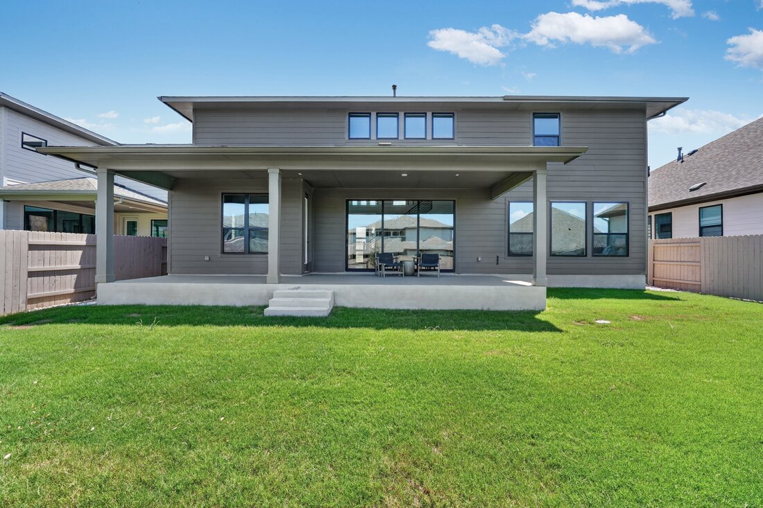 main property photo 21