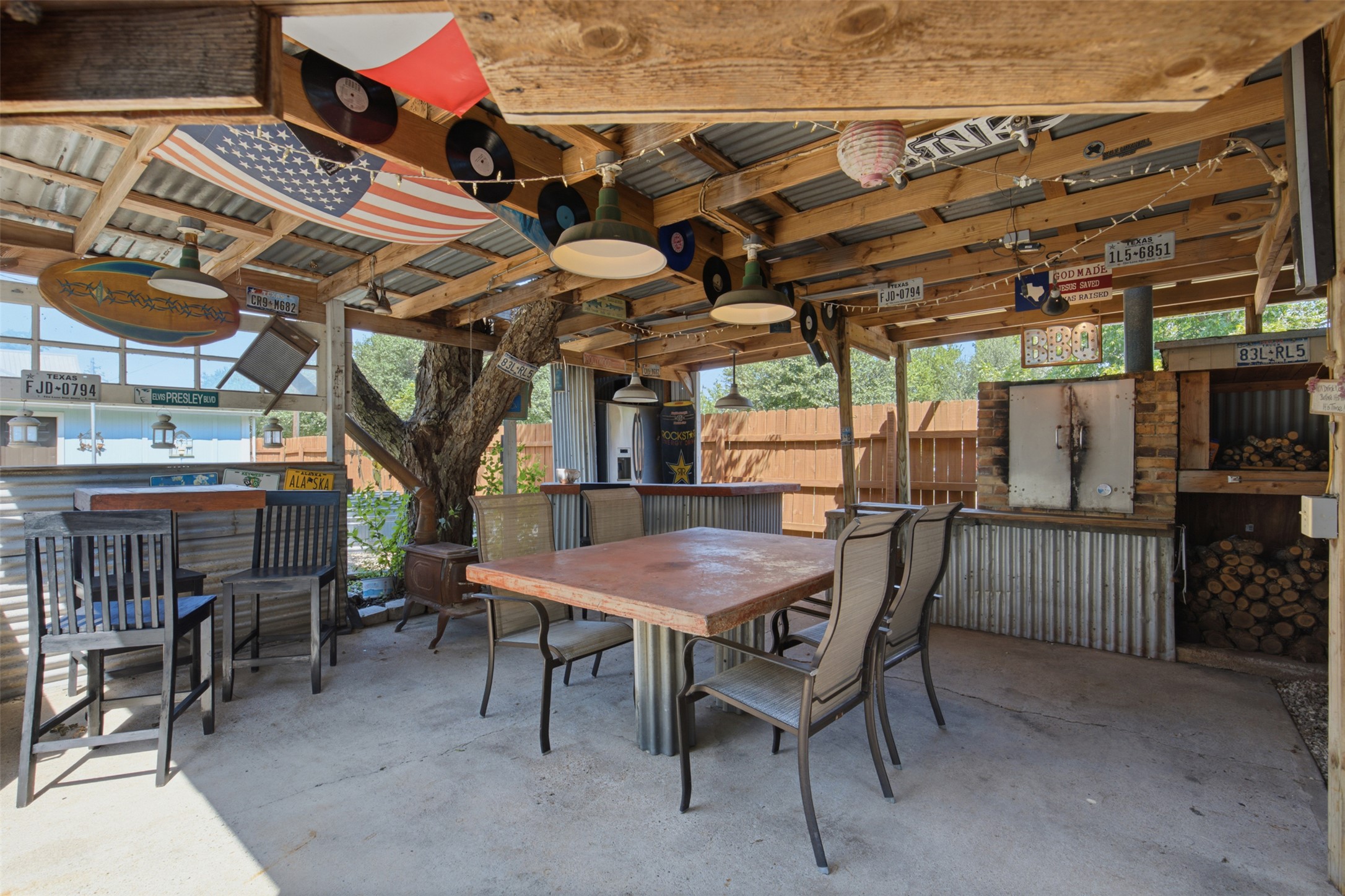 main property photo 29