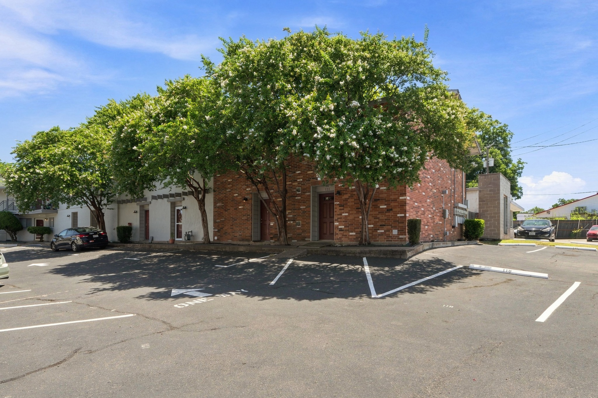main property photo 29