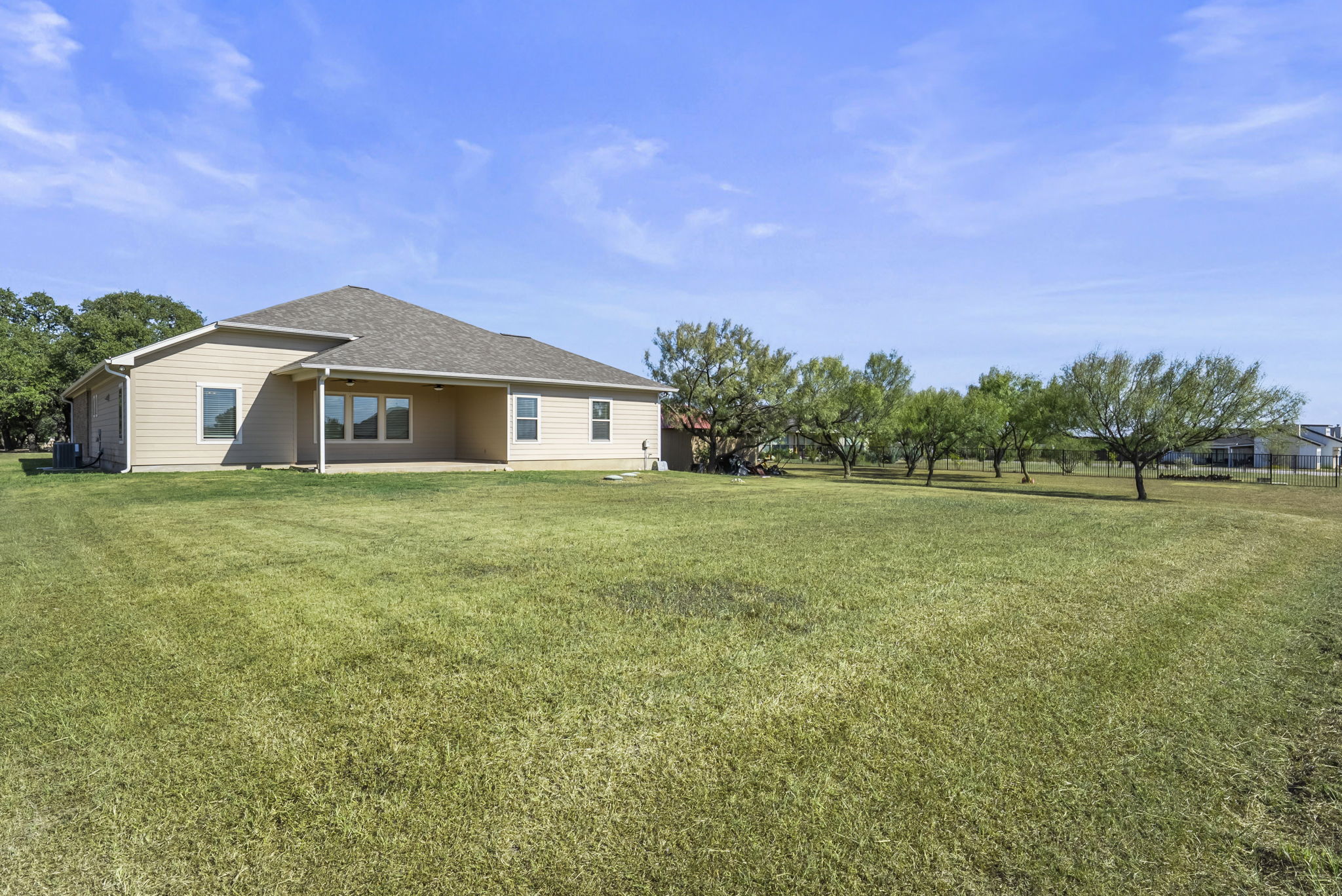 main property photo 29