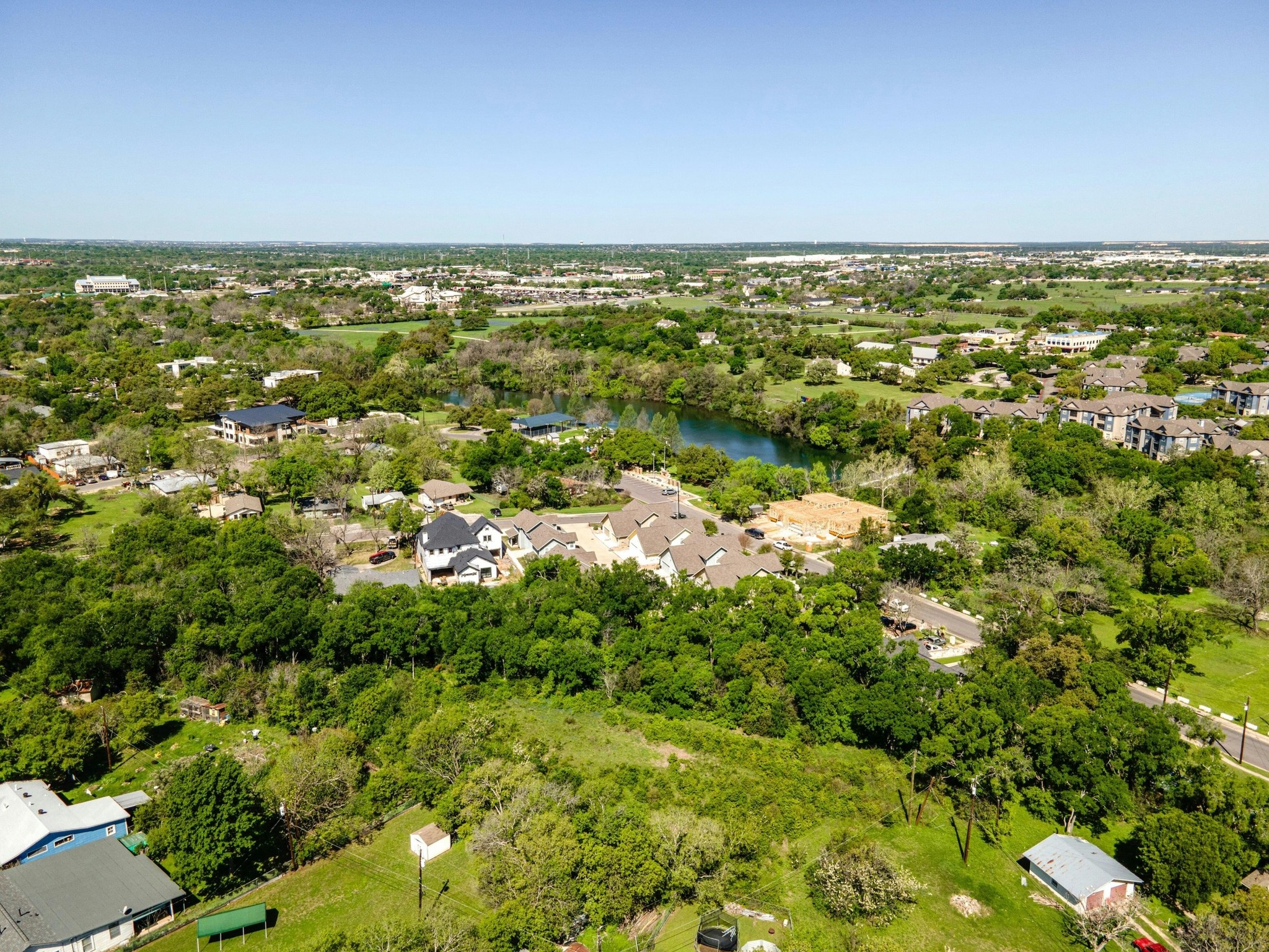main property photo 10