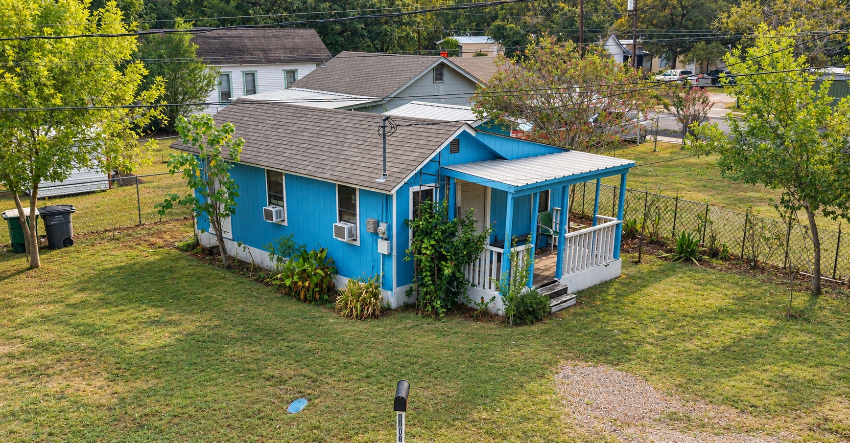 main property photo 10