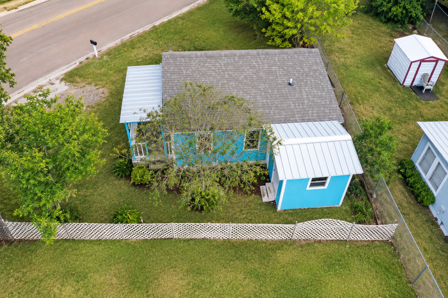 main property photo 12