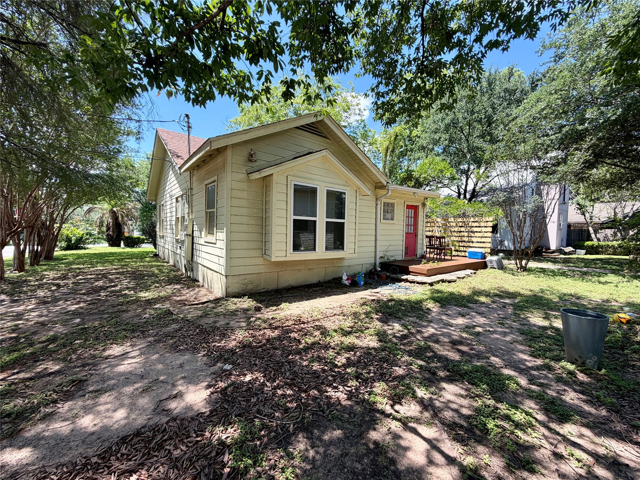 main property photo 12