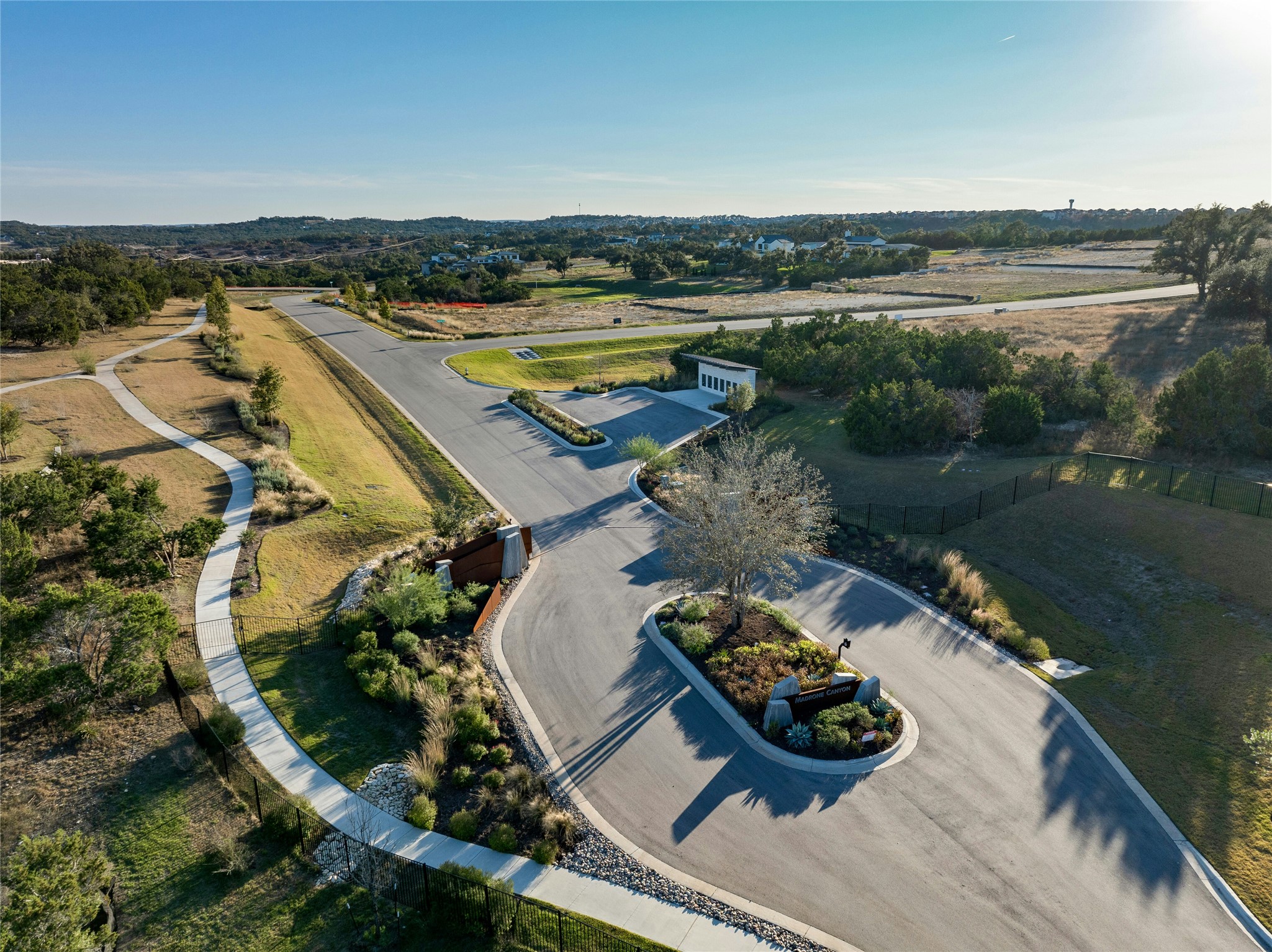 main property photo 14