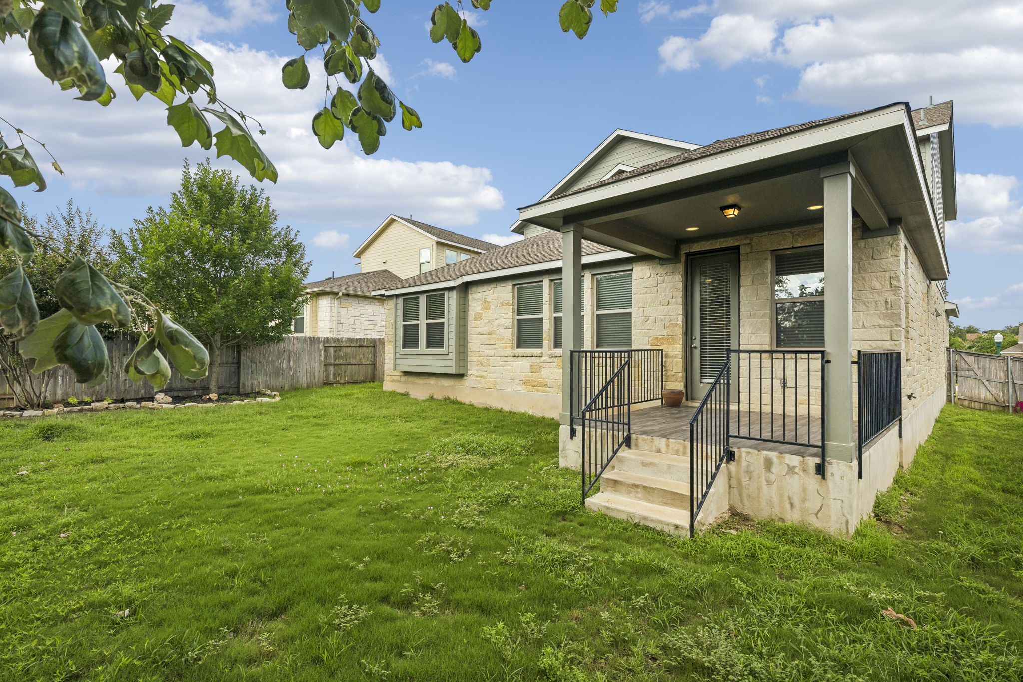 main property photo 31