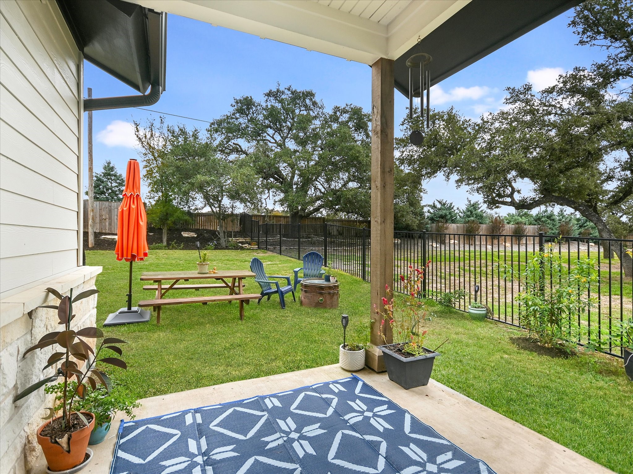 main property photo 16