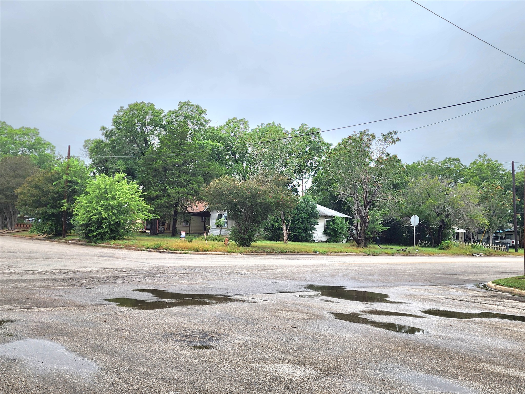 main property photo 13