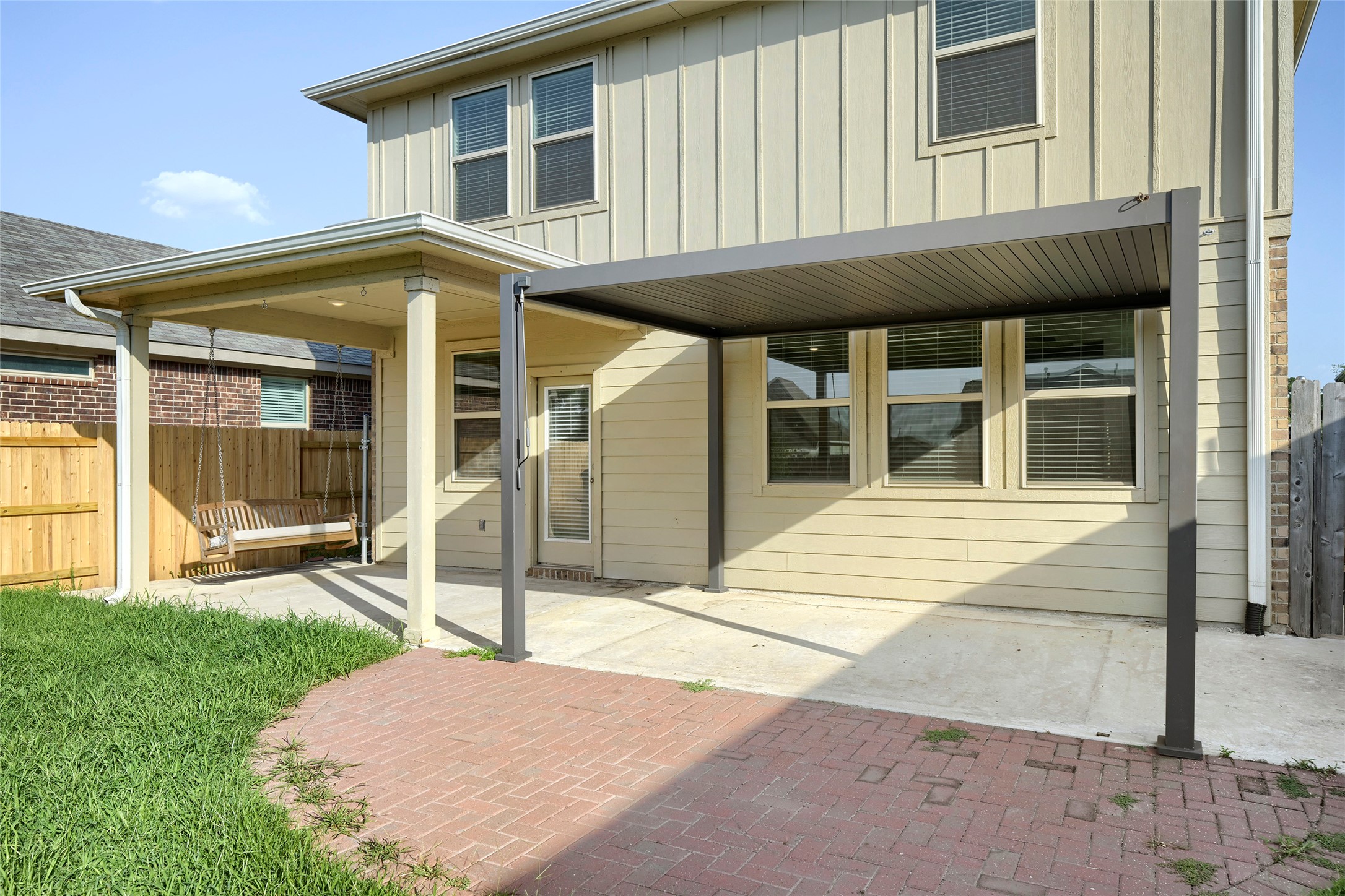 main property photo 23