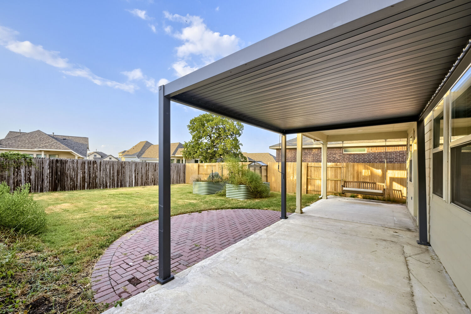 main property photo 29
