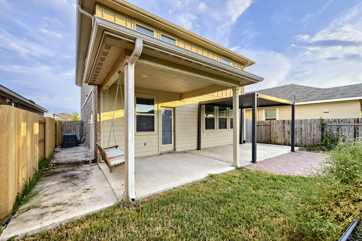 main property photo 31