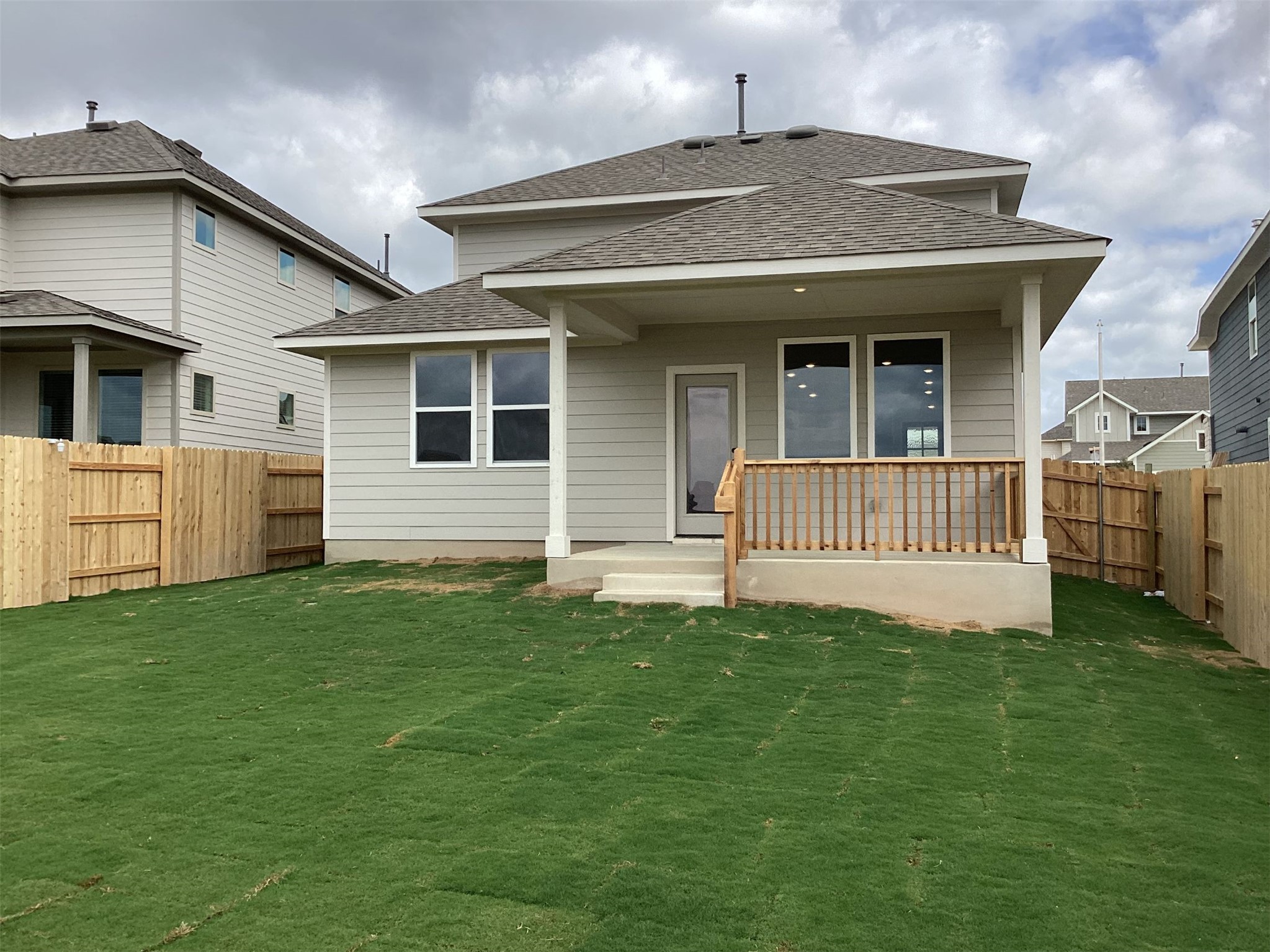 main property photo 21