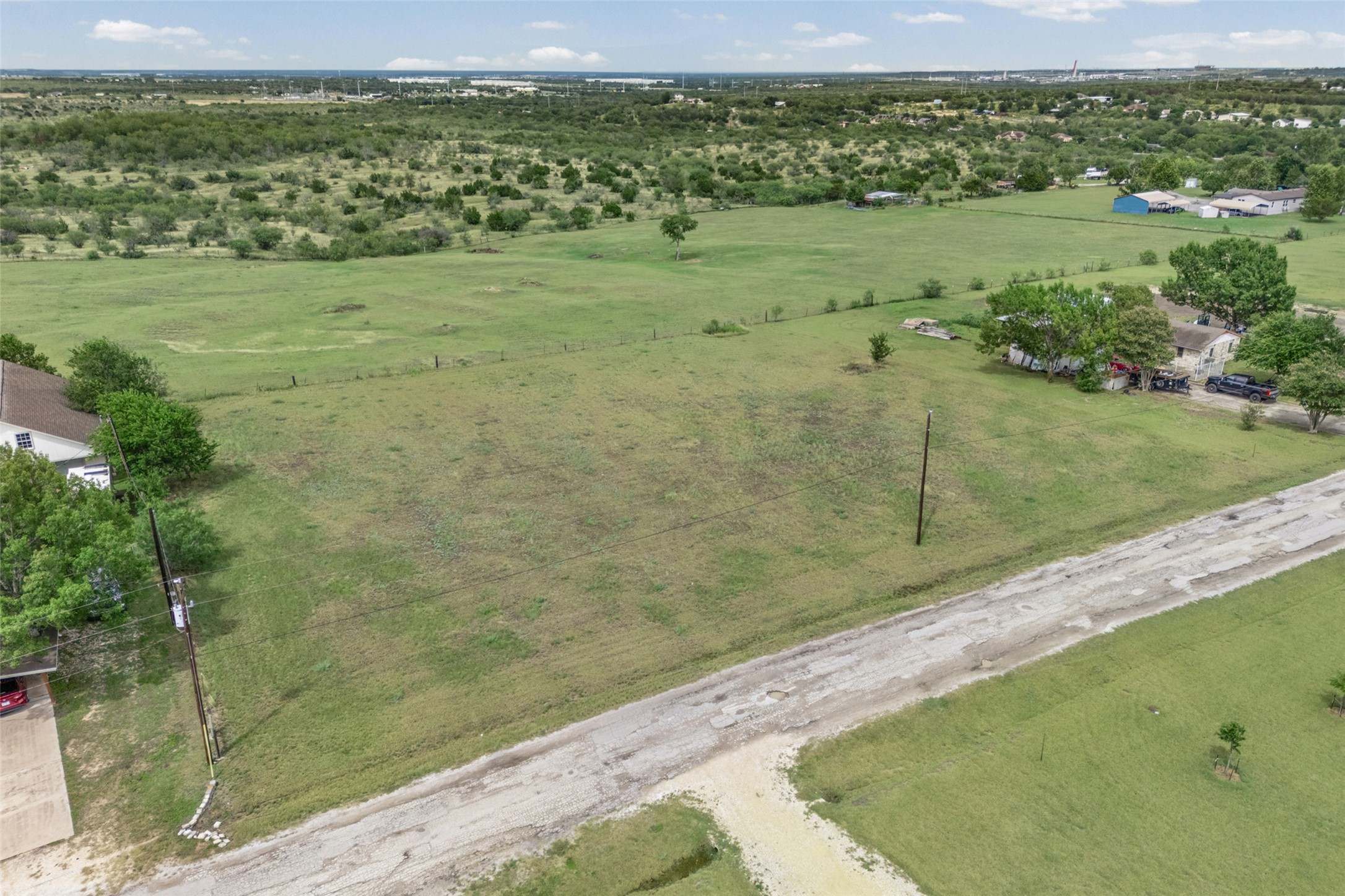 main property photo 9
