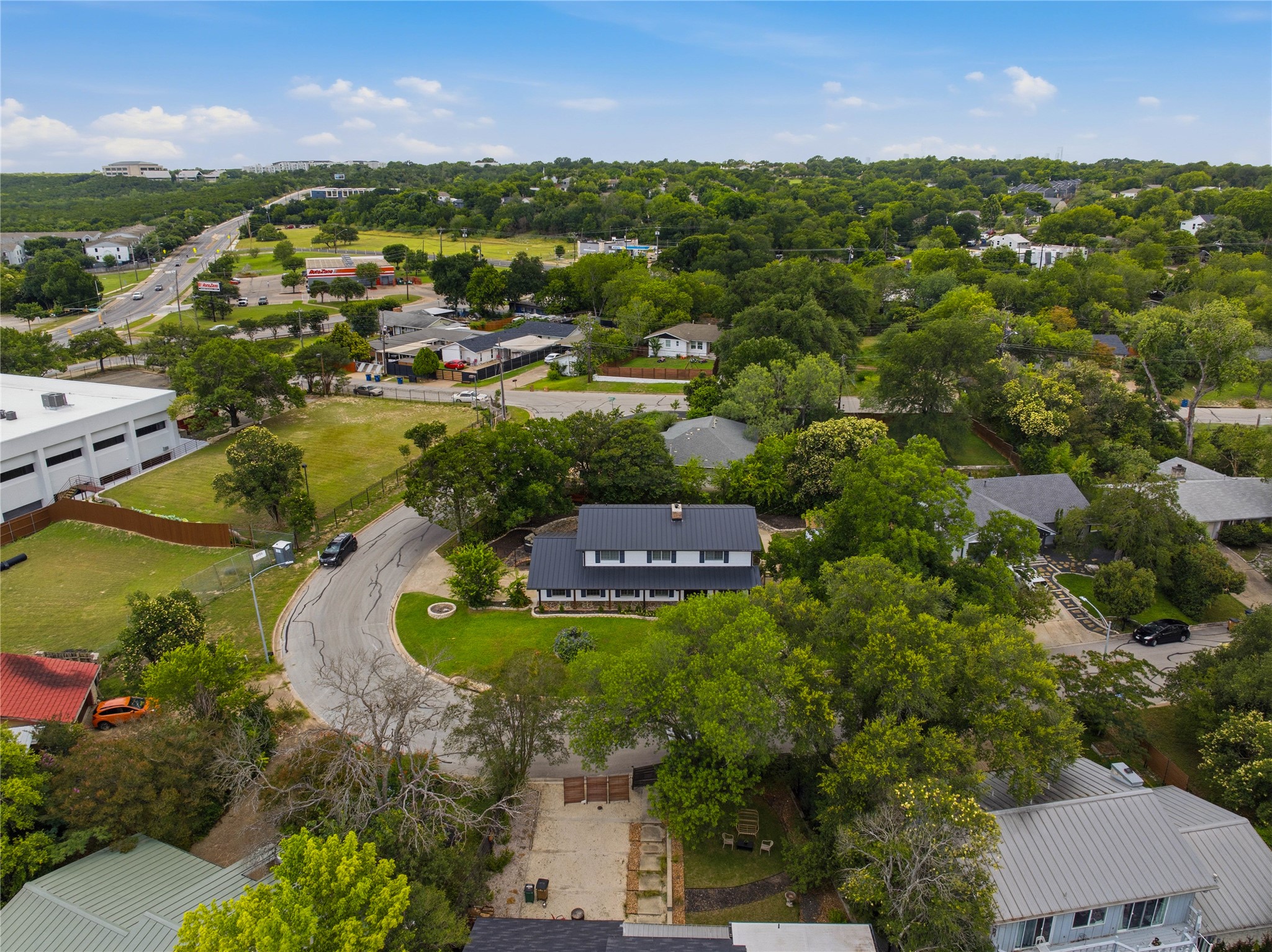 main property photo 35