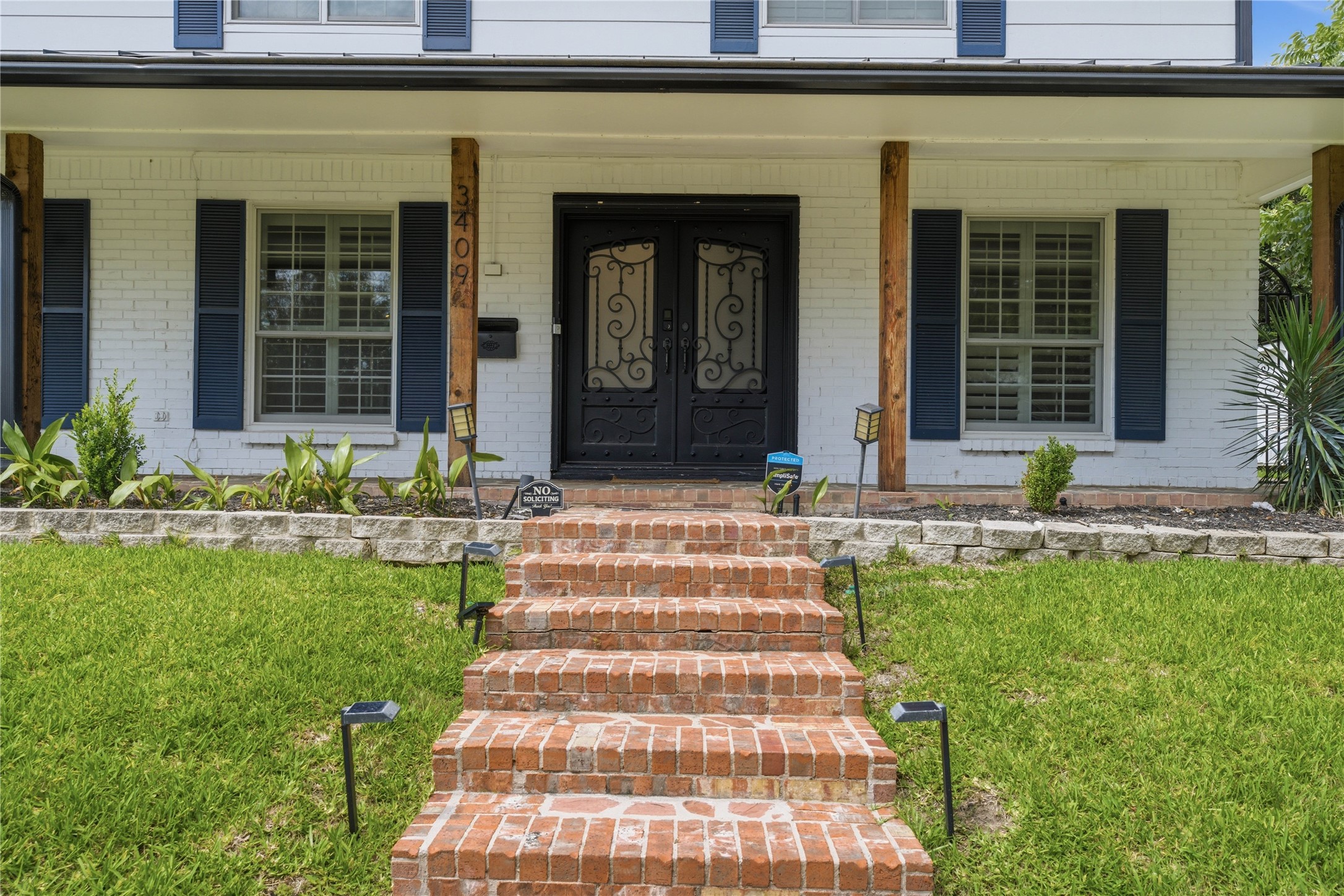 main property photo 4