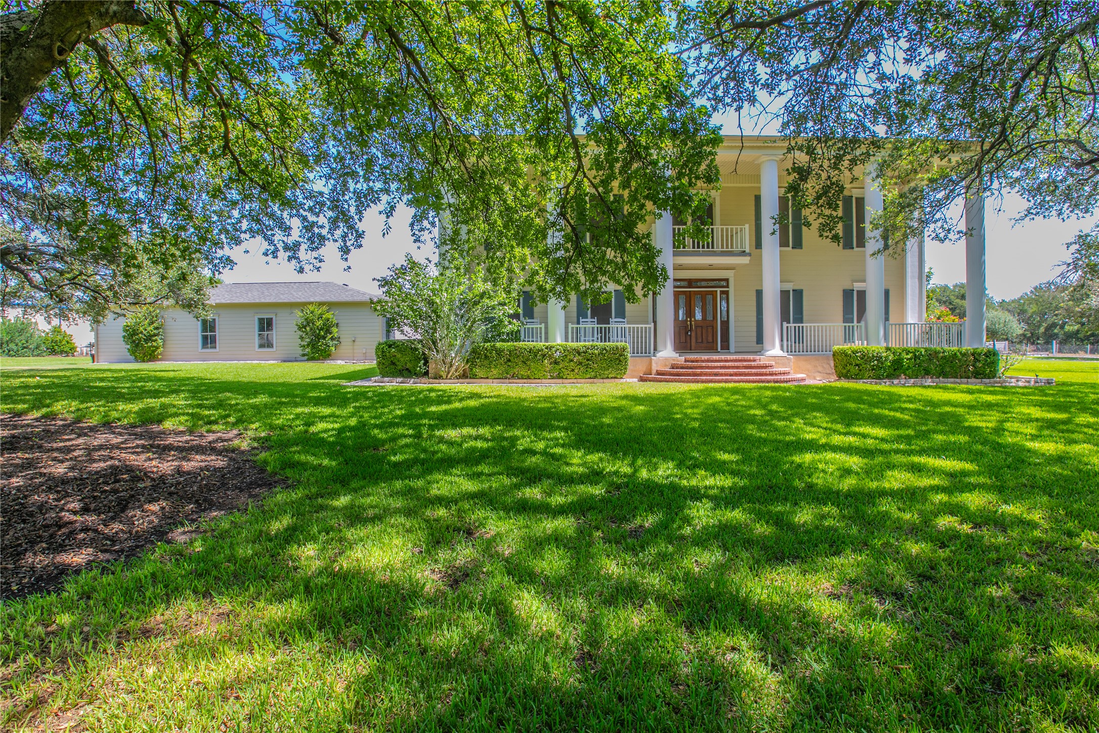 main property photo 33