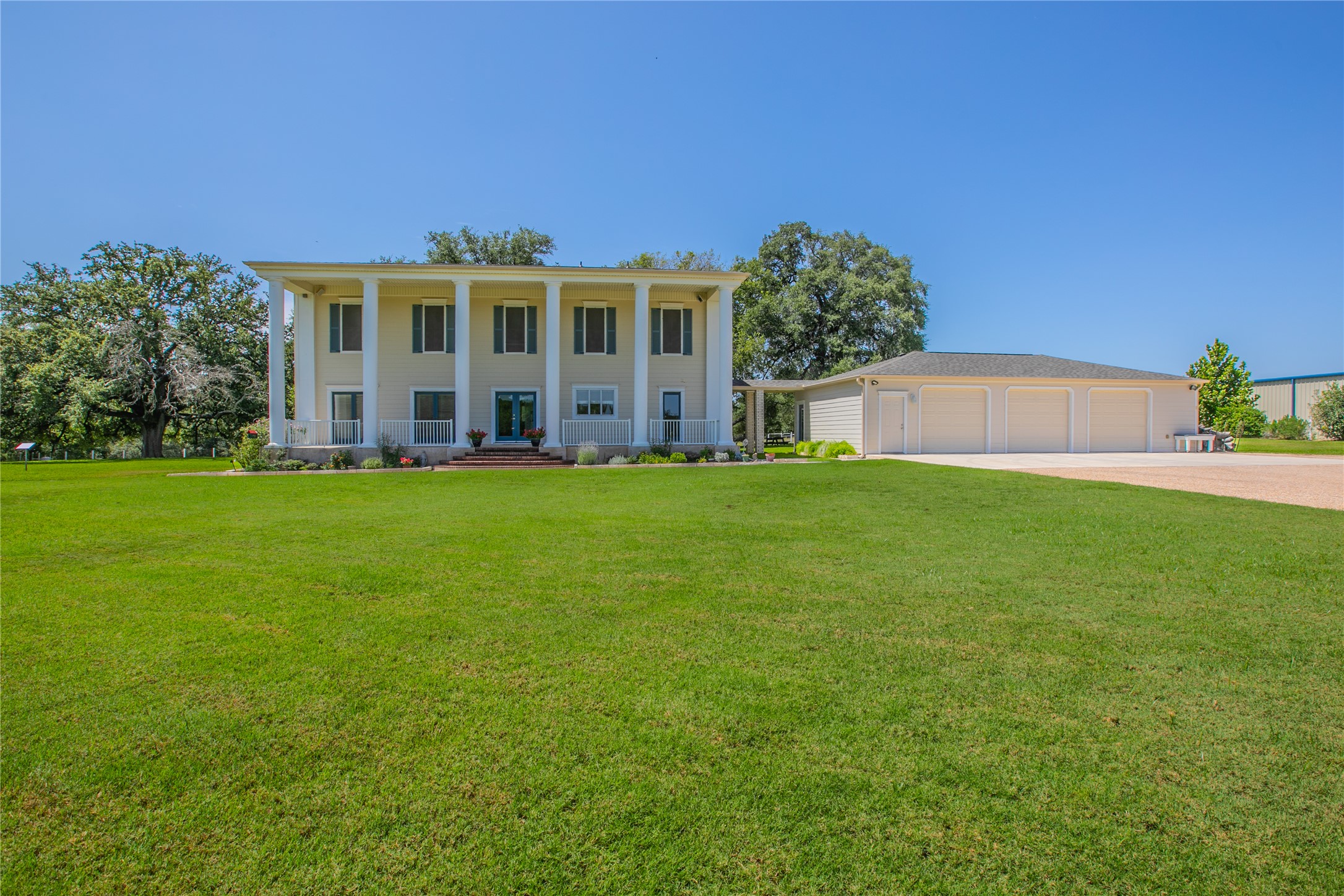 main property photo 6