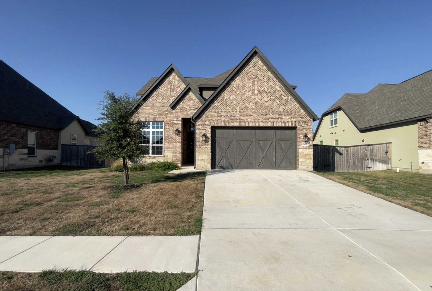 main property photo 0